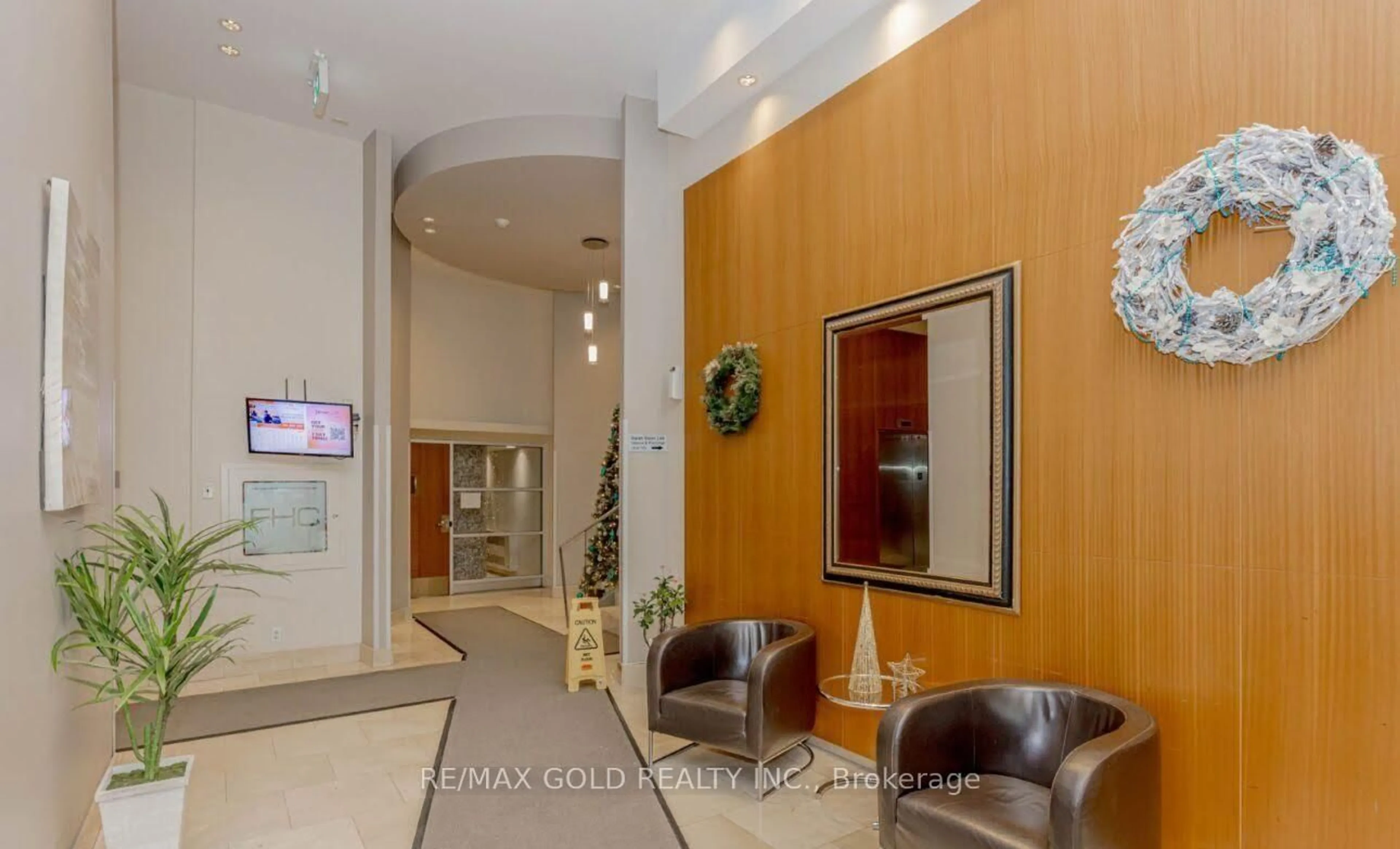 Lobby for 220 Burnhamthorpe Rd #2102, Mississauga Ontario L5B 4N4