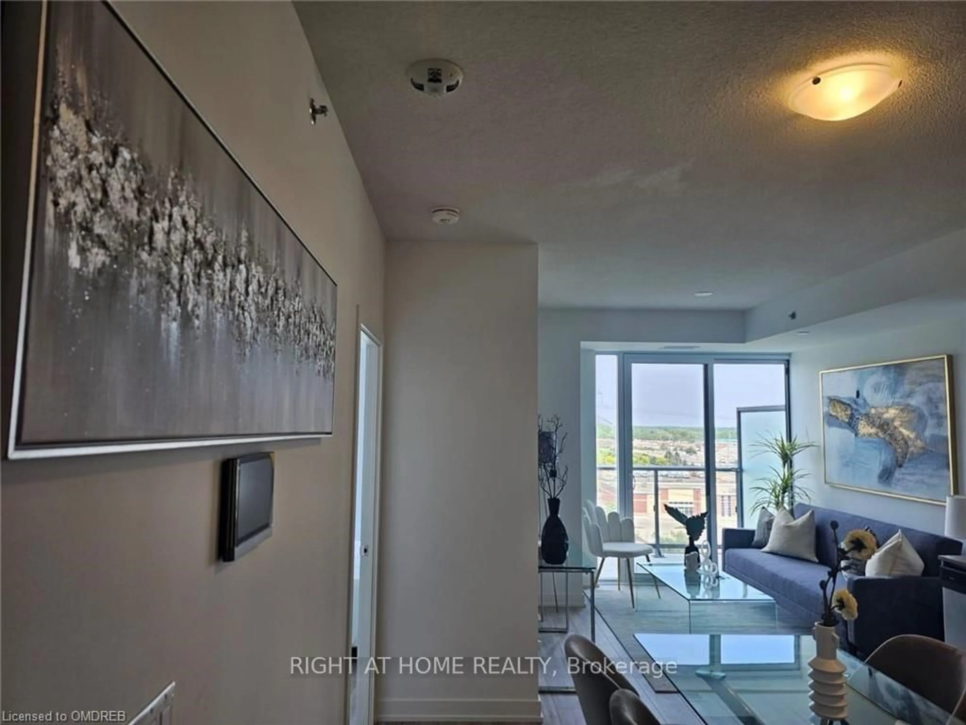 A pic of a room for 3200 Dakota Common #B1010, Burlington Ontario L7M 2A9