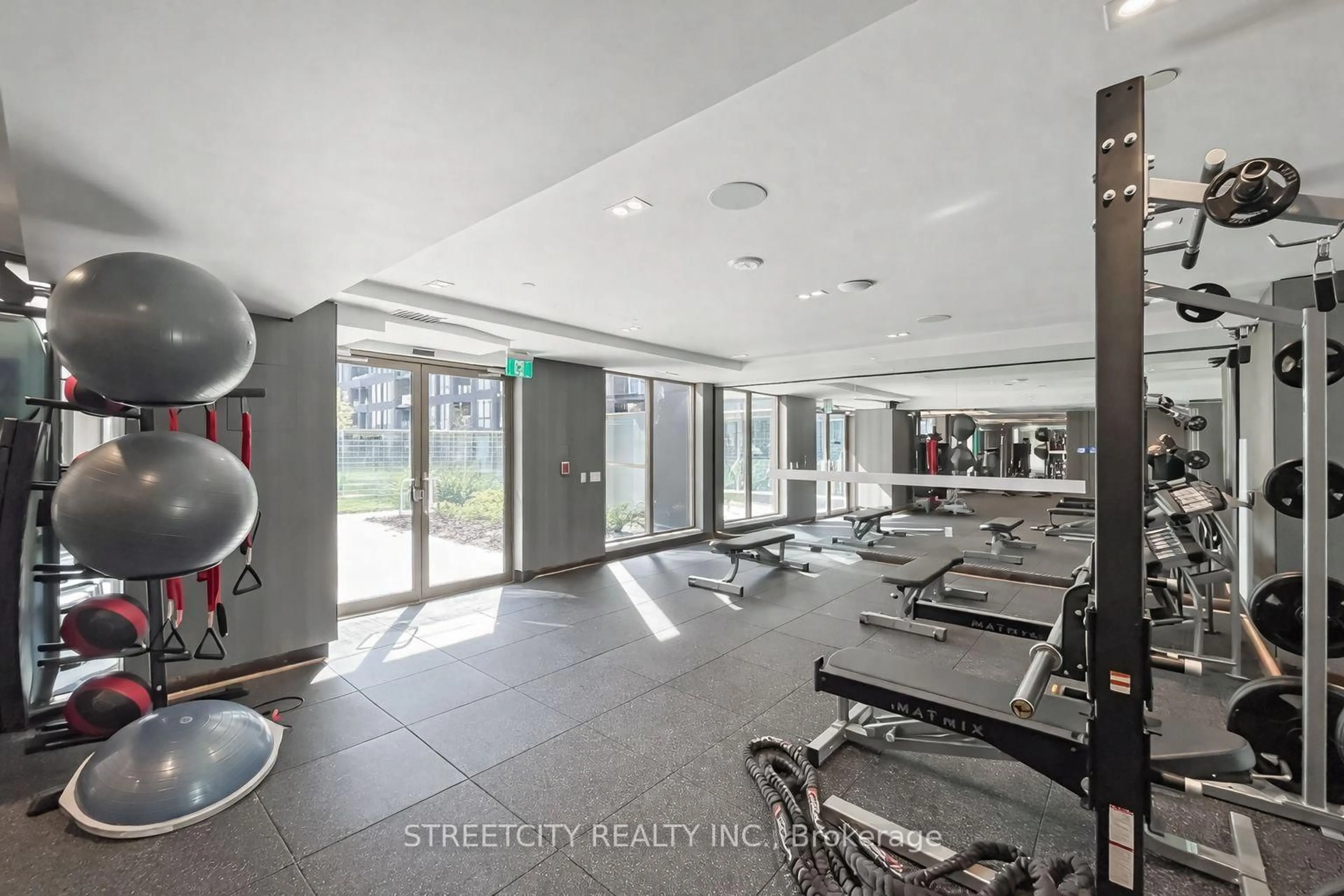 Gym or fitness room for 2343 Khalsa Gate #834, Oakville Ontario L6M 5R6