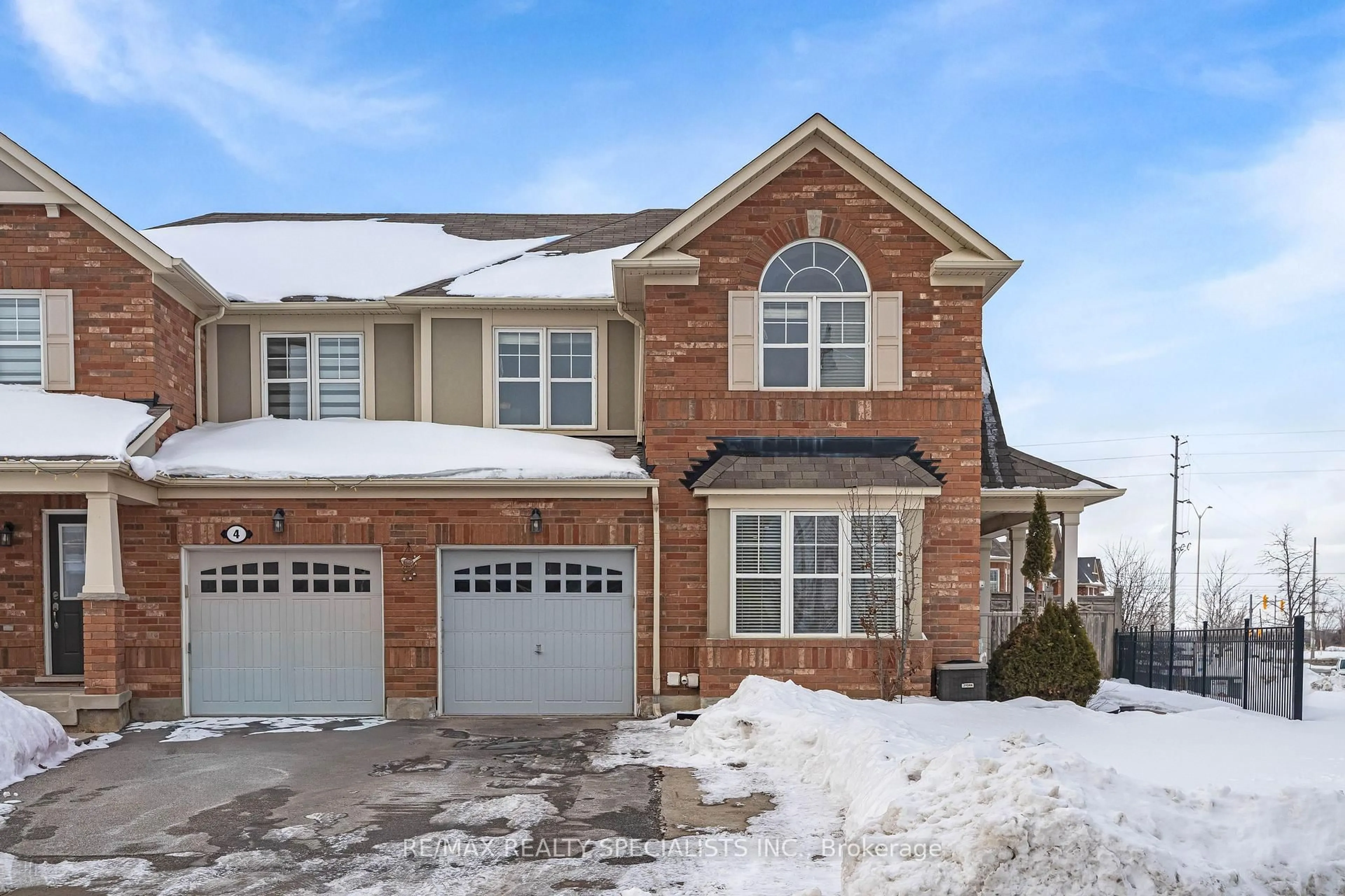 Home with brick exterior material, street for 22 Apple Valley Way, Brampton Ontario L6P 0W4