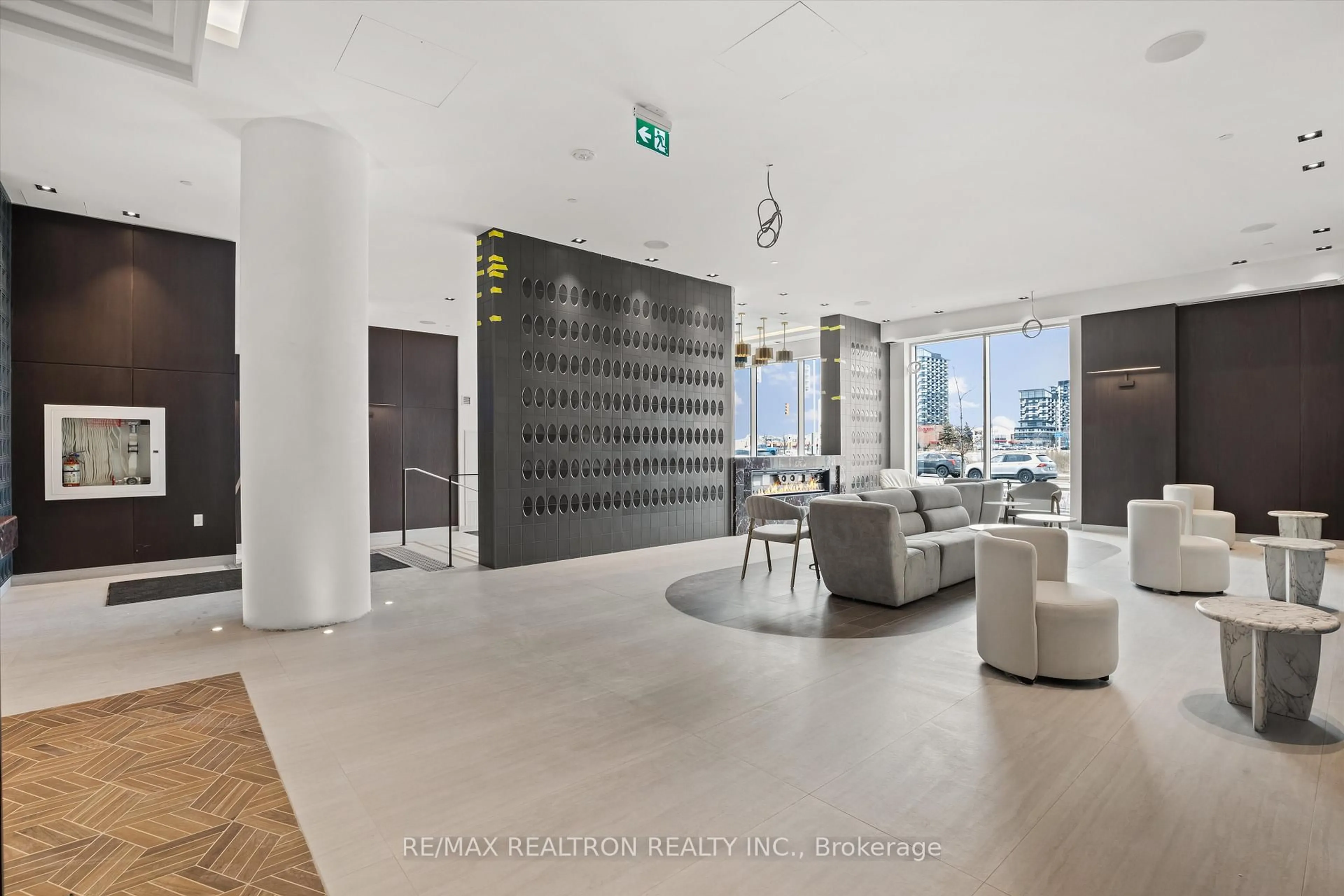 Lobby for 412 Silver Maple Dr #501, Oakville Ontario L6H 7E3