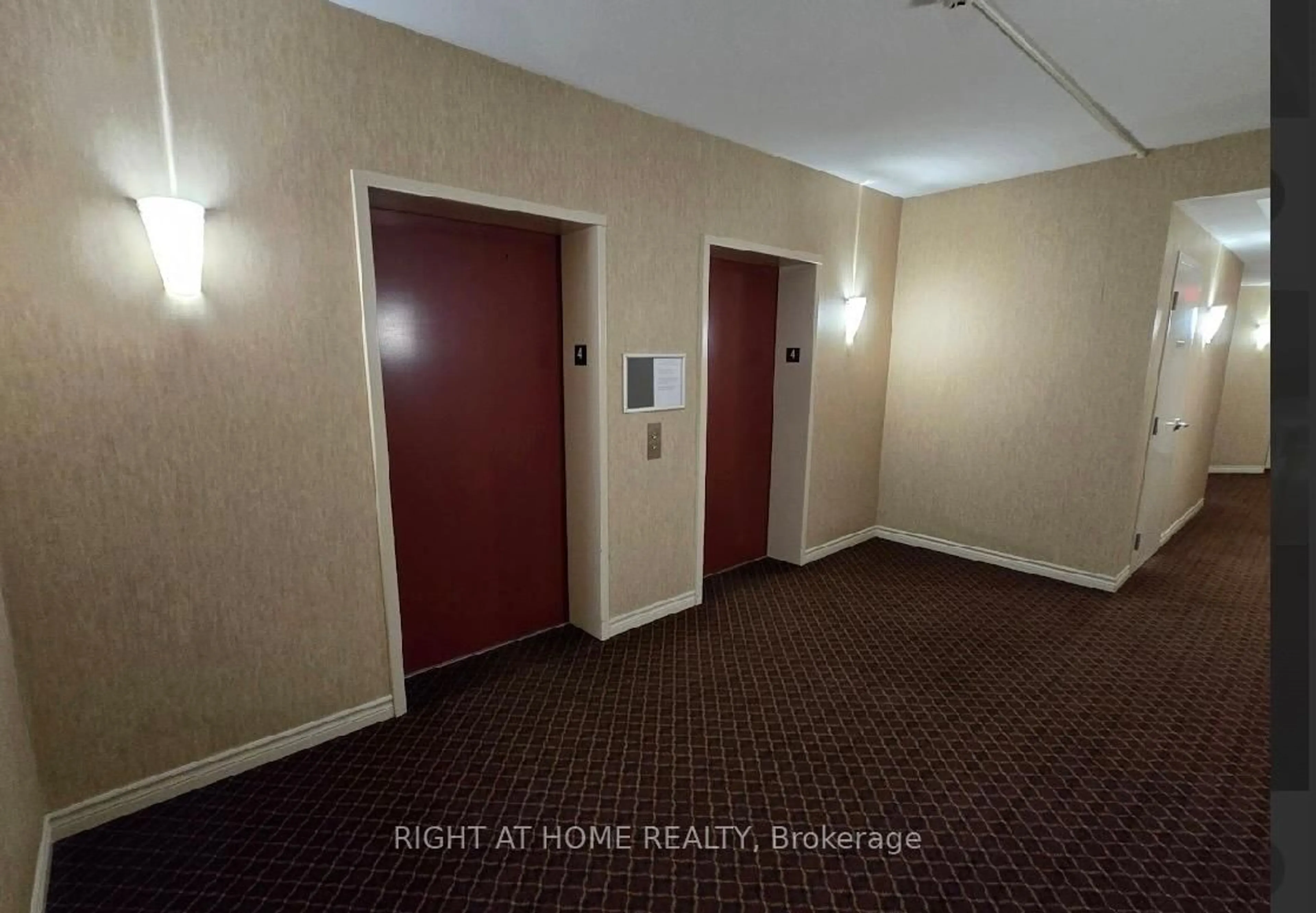A pic of a room for 483 FAITH Dr #410, Mississauga Ontario L5R 0A1