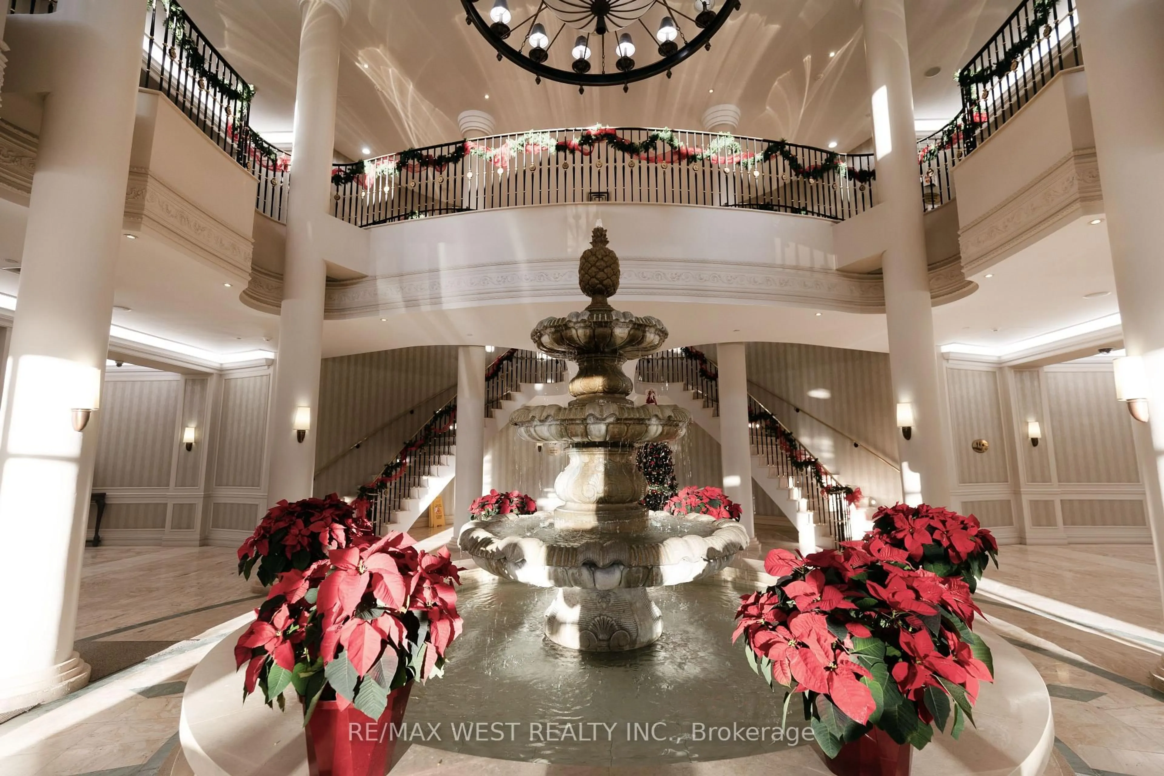 Lobby for 35 Kingsbridge Garden Circ #902, Mississauga Ontario L5R 3Z5