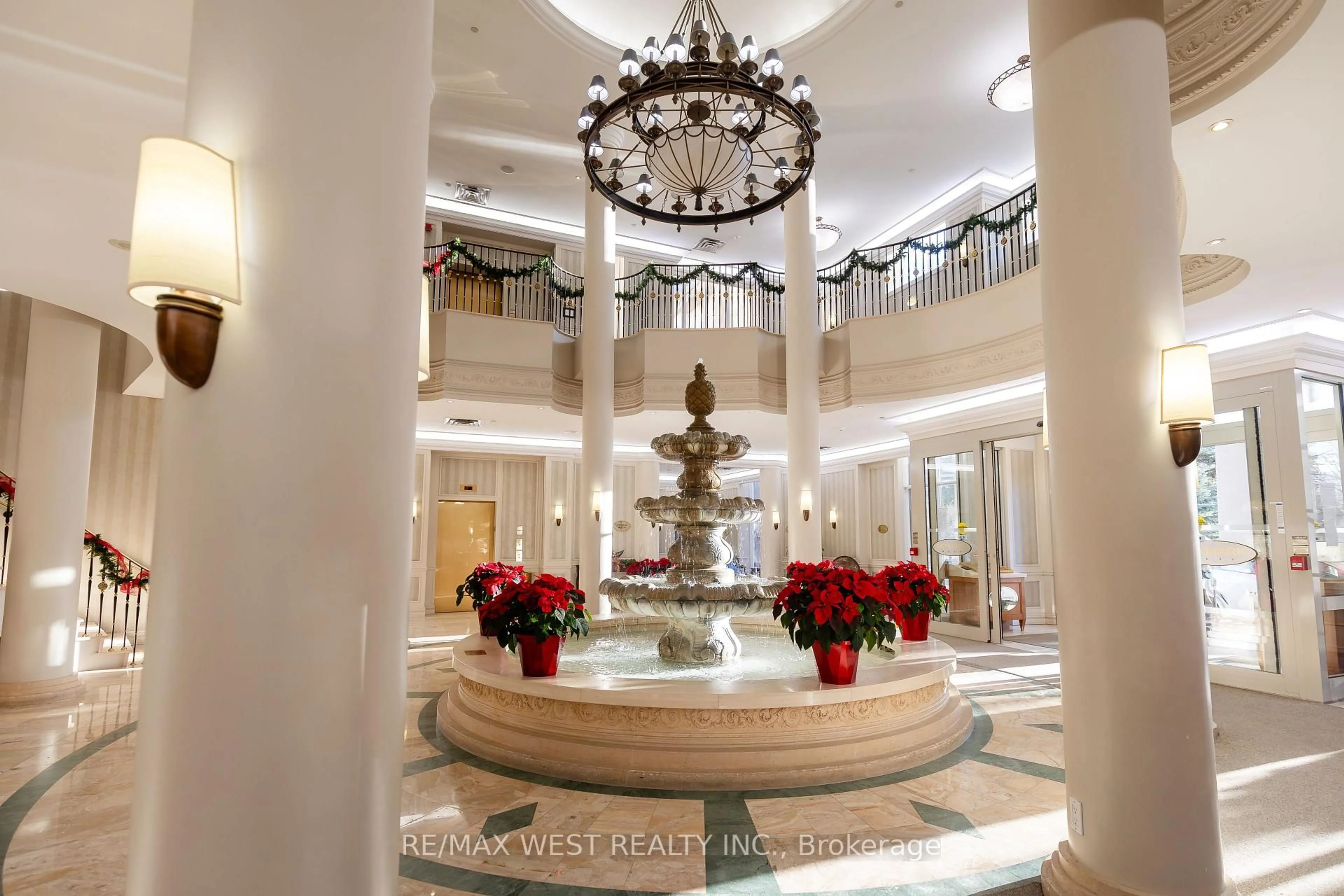 Lobby for 35 Kingsbridge Garden Circ #902, Mississauga Ontario L5R 3Z5