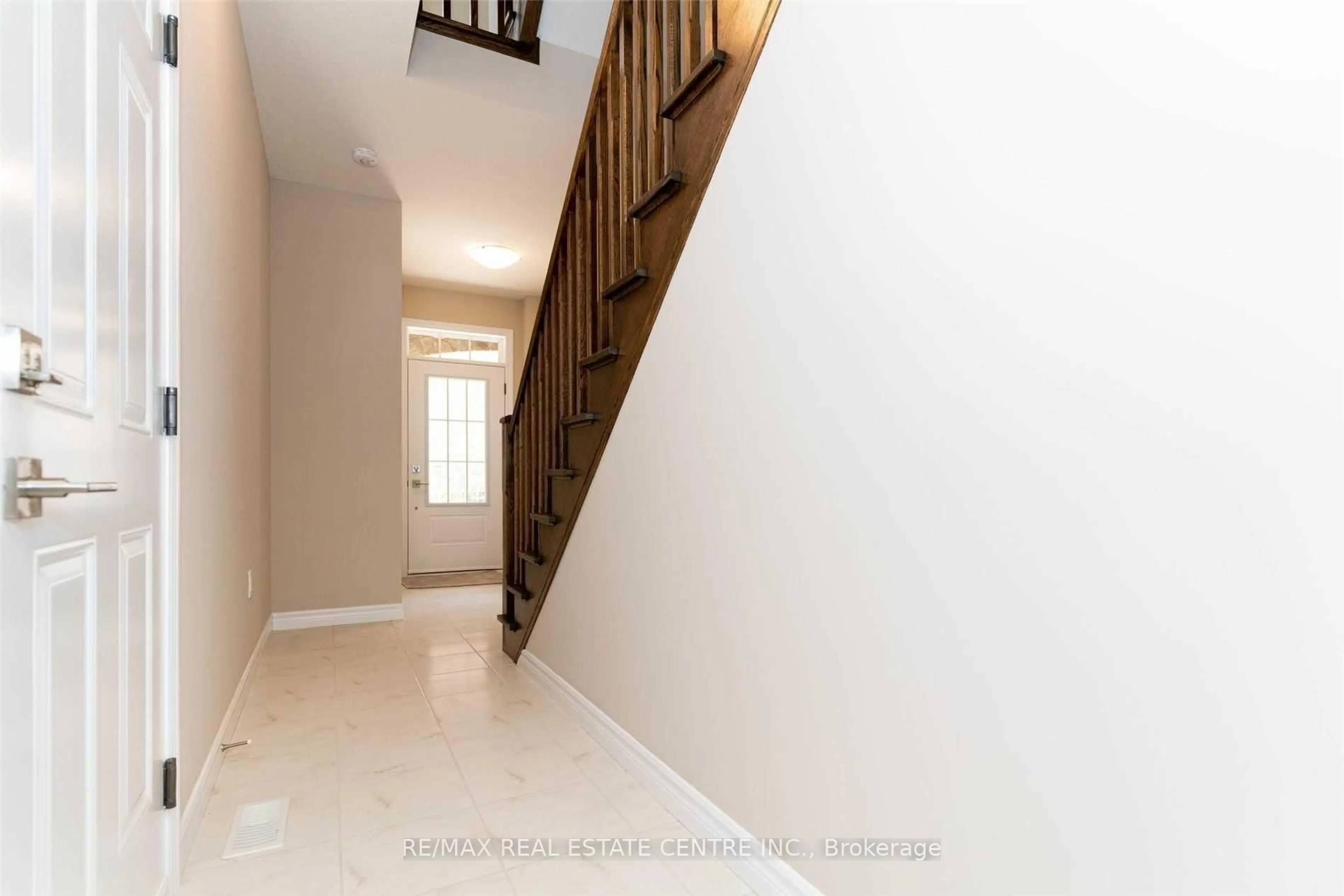 Unknown for 445 Ontario St #17, Milton Ontario L9T 9K2