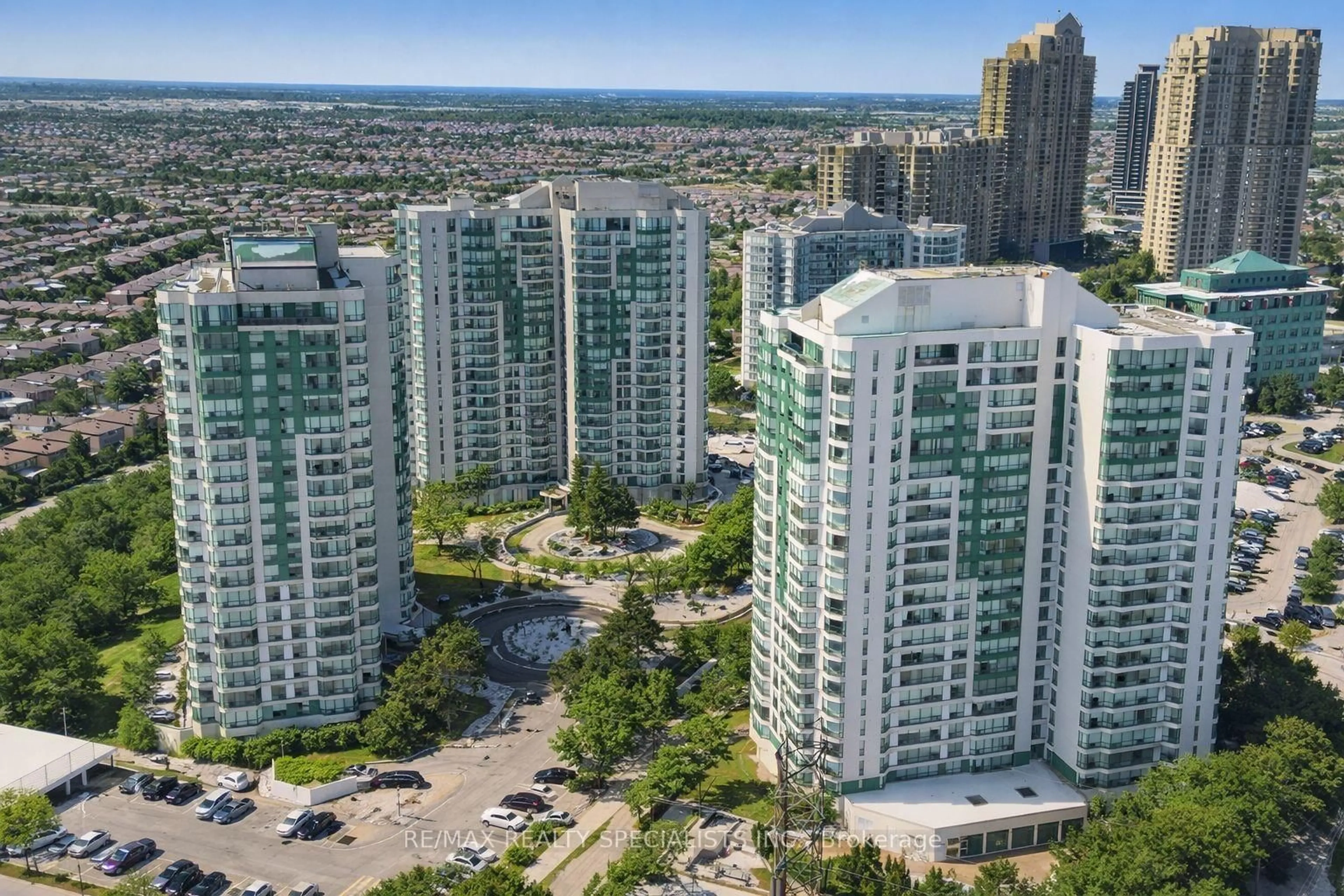 A pic from outside/outdoor area/front of a property/back of a property/a pic from drone, city buildings view from balcony for 4470 Tucana Crt #1507, Mississauga Ontario L5R 3K8
