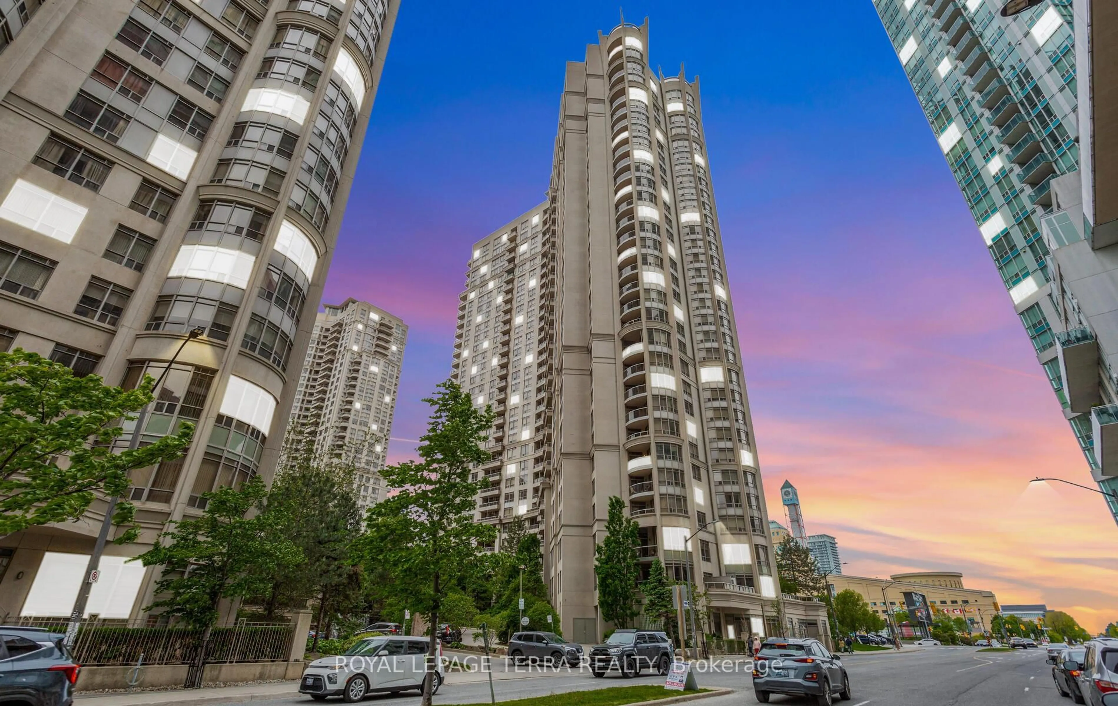 Unknown for 3888 Duke Of York Blvd #430, Mississauga Ontario L5B 4P5