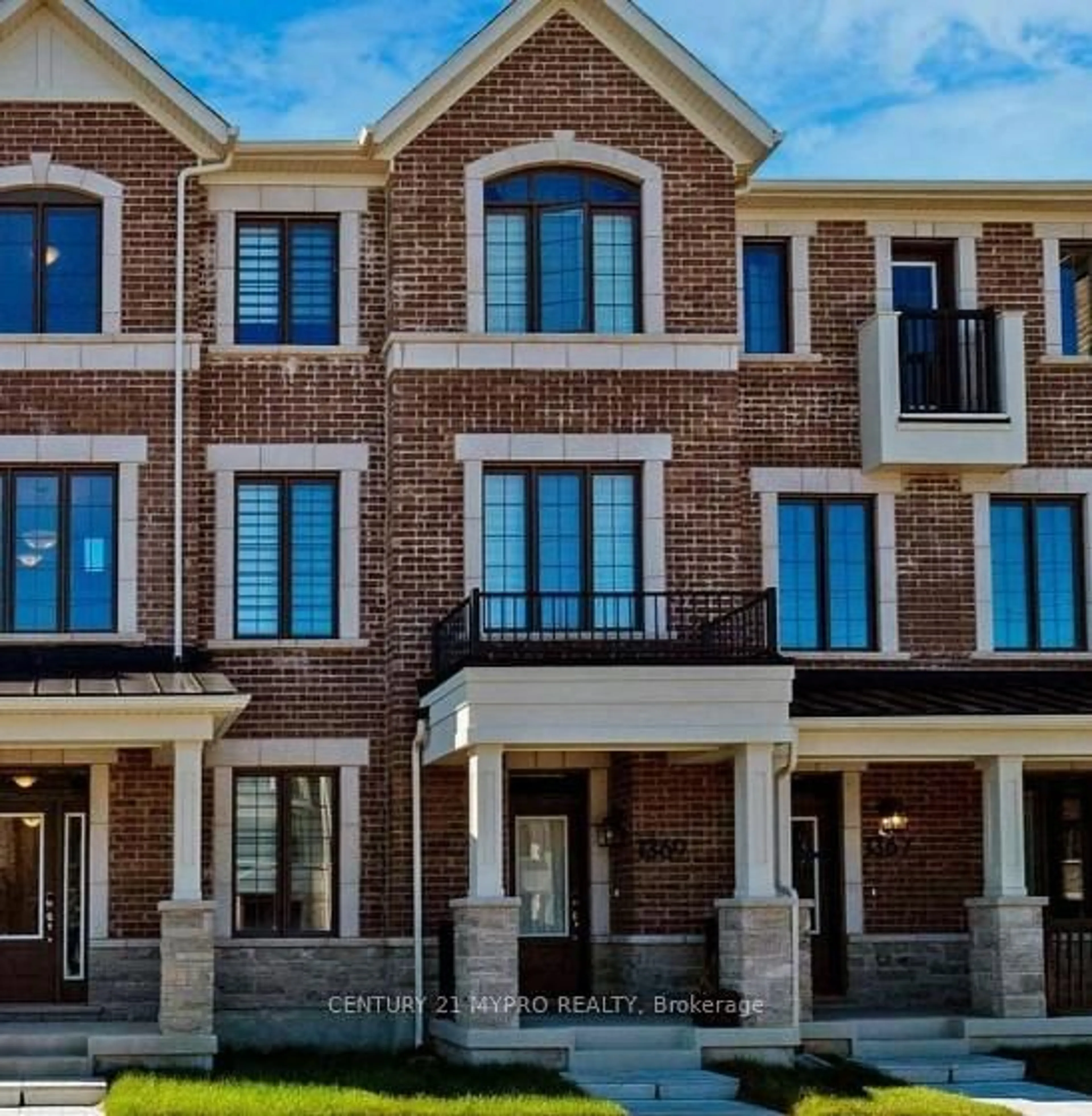 Home with brick exterior material, street for 1369 William Halton Pkwy, Oakville Ontario L6M 5N9