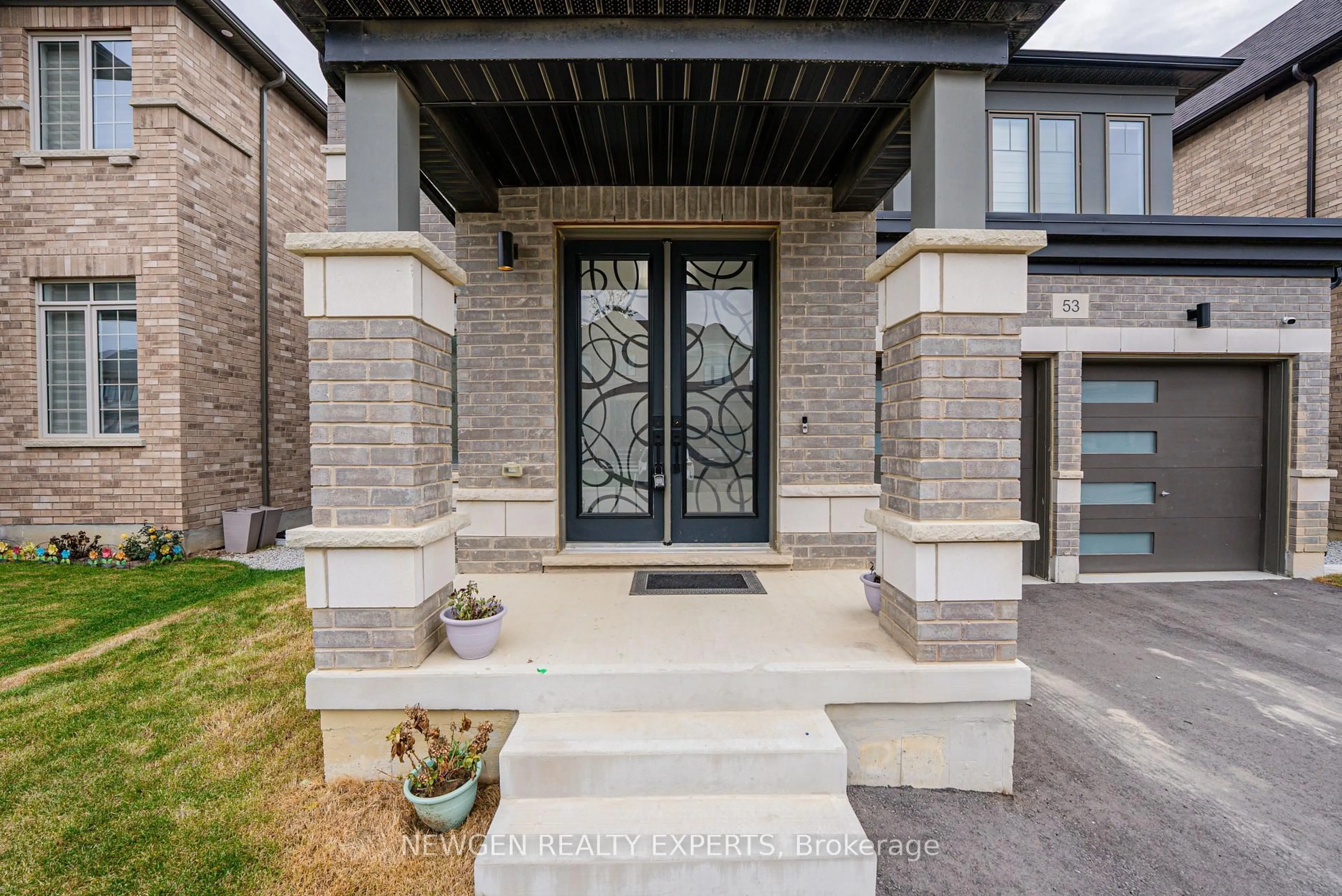 Home with brick exterior material, street for 53 Lipscott Dr, Caledon Ontario L7C 4K1