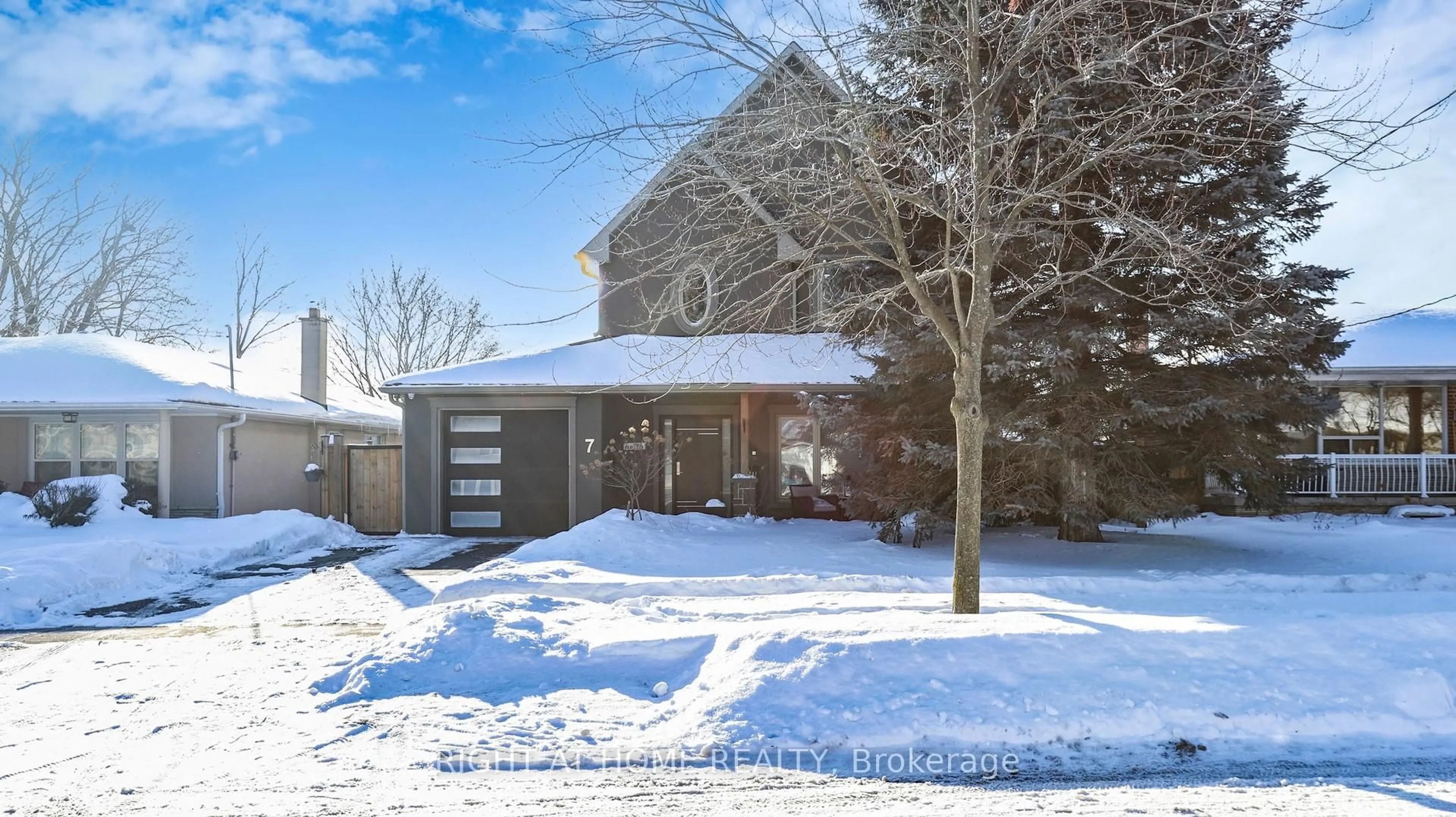 Home with brick exterior material, street for 7 Forest Path Crt, Toronto Ontario M9V 1L4