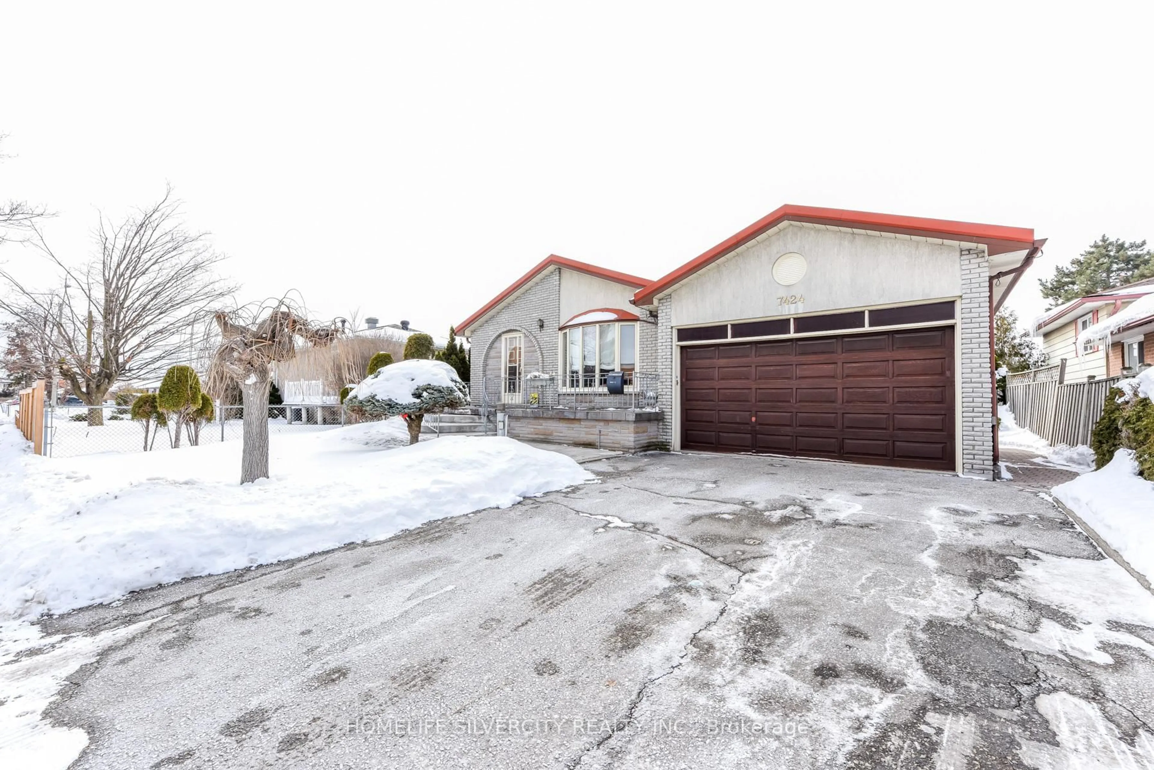 Unknown for 7424 Netherwood Rd, Mississauga Ontario L4T 2N6