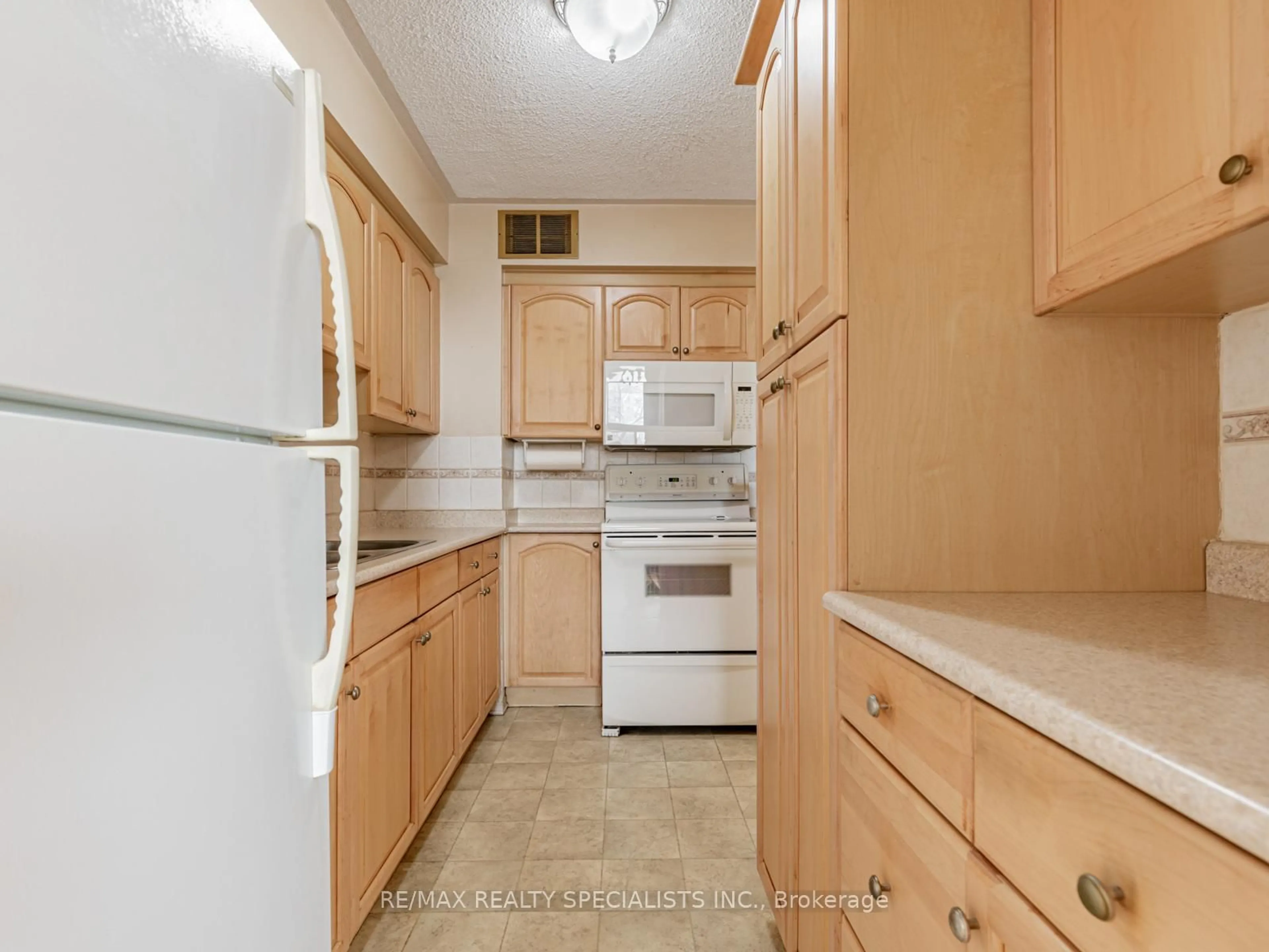 Standard kitchen, unknown for 151 La Rose Ave #401, Toronto Ontario M9P 1B3