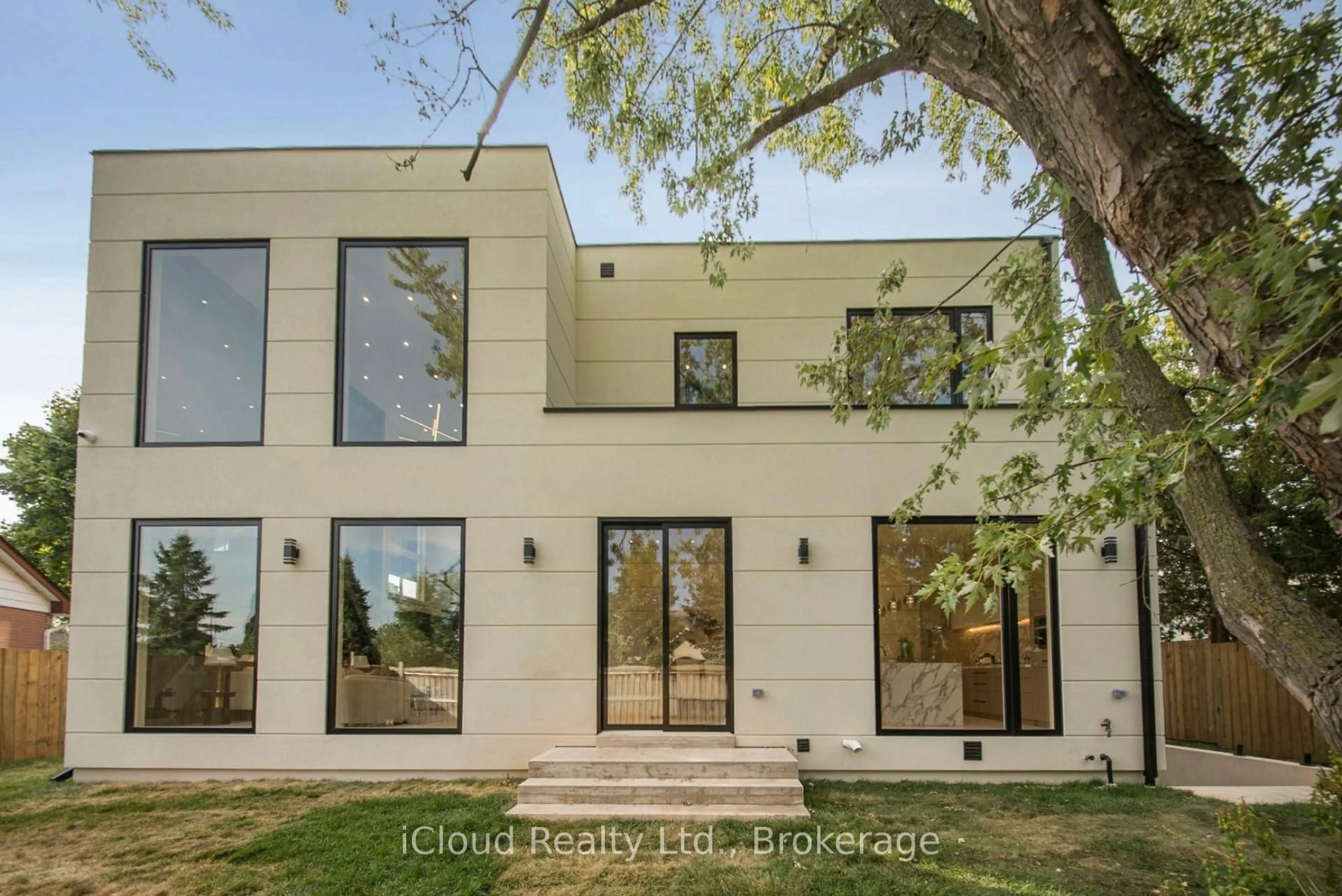 Home with brick exterior material, unknown for 1374 Tansley Dr, Oakville Ontario L6L 2N4