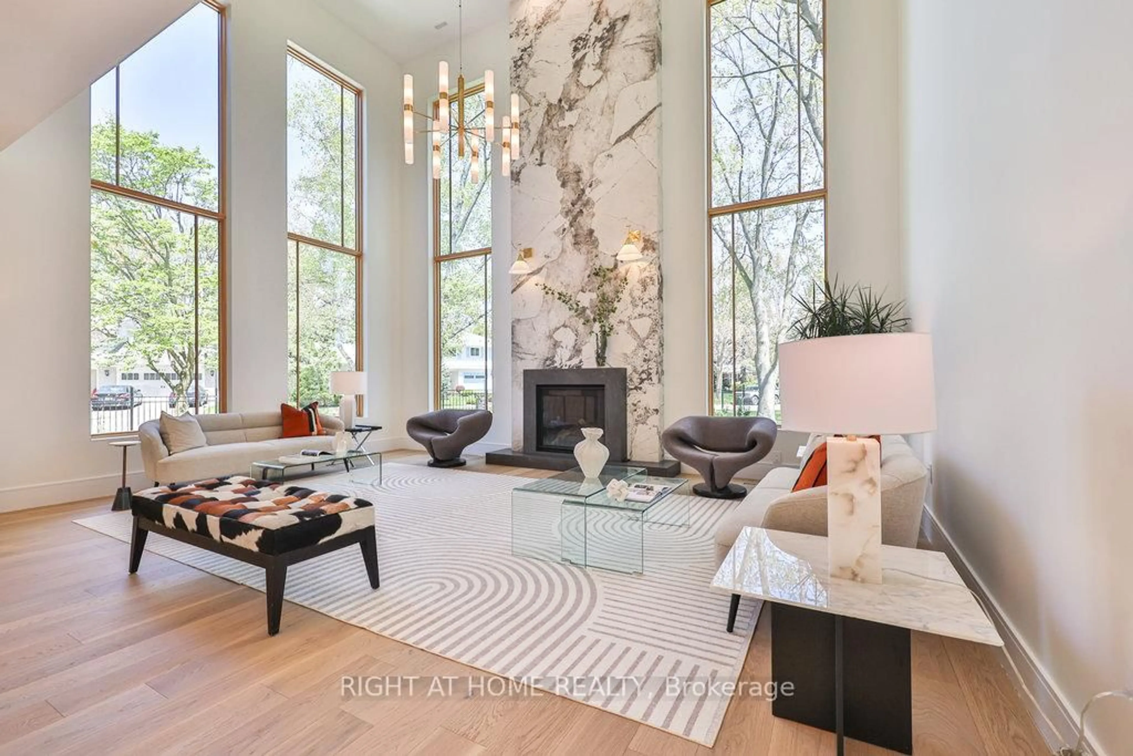 Living room with furniture, ceramic/tile floor for 920 Calder Rd, Mississauga Ontario L5J 2N7