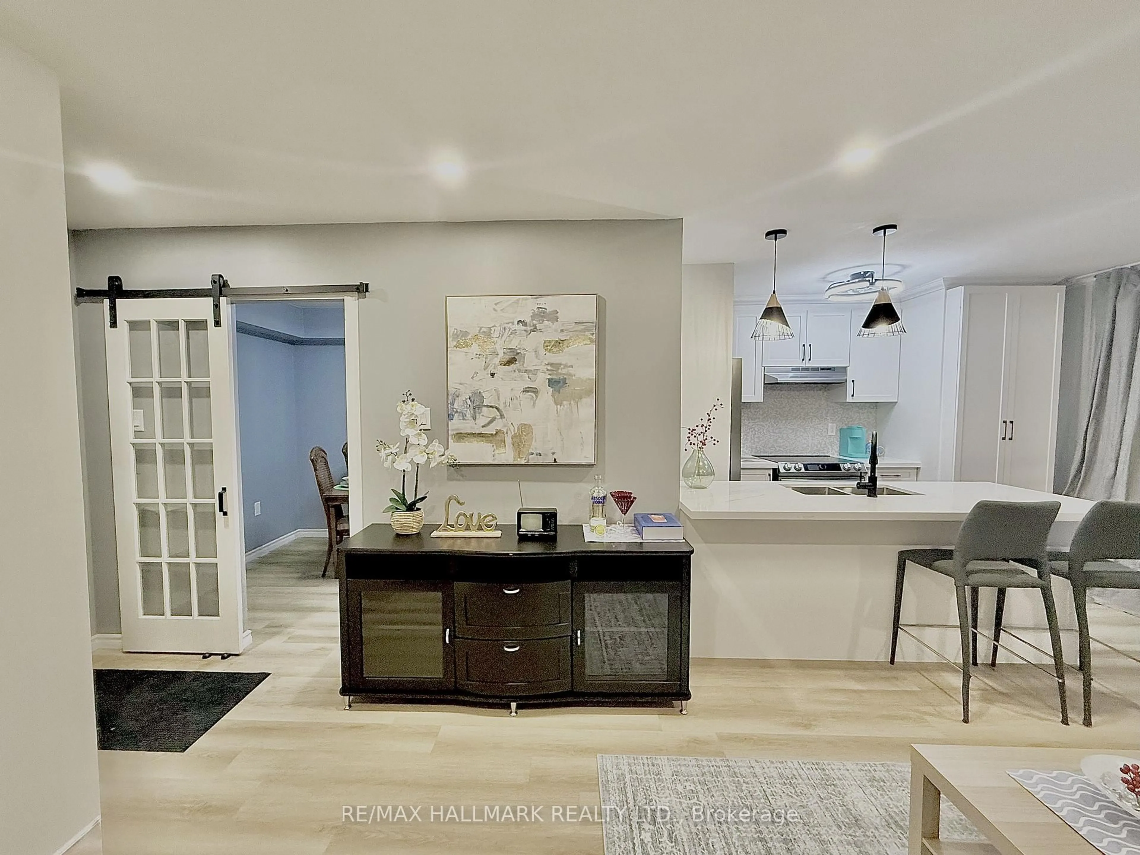 Open concept kitchen, ceramic/tile floor for 5 San Romanoway #110, Toronto Ontario M3N 2Y4