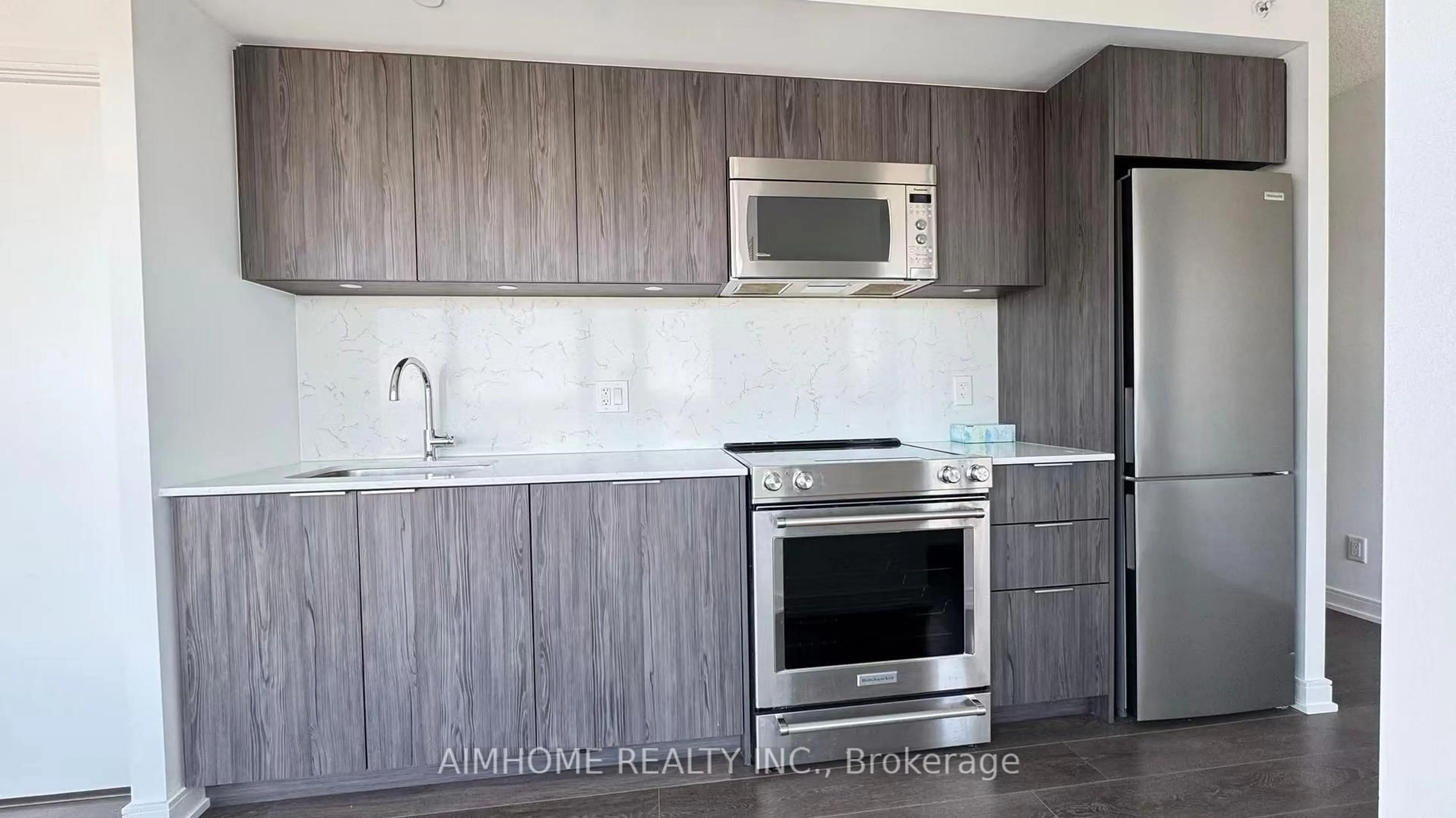Standard kitchen, wood/laminate floor for 30 Samuel wood Way #804, Toronto Ontario M9B 0C9