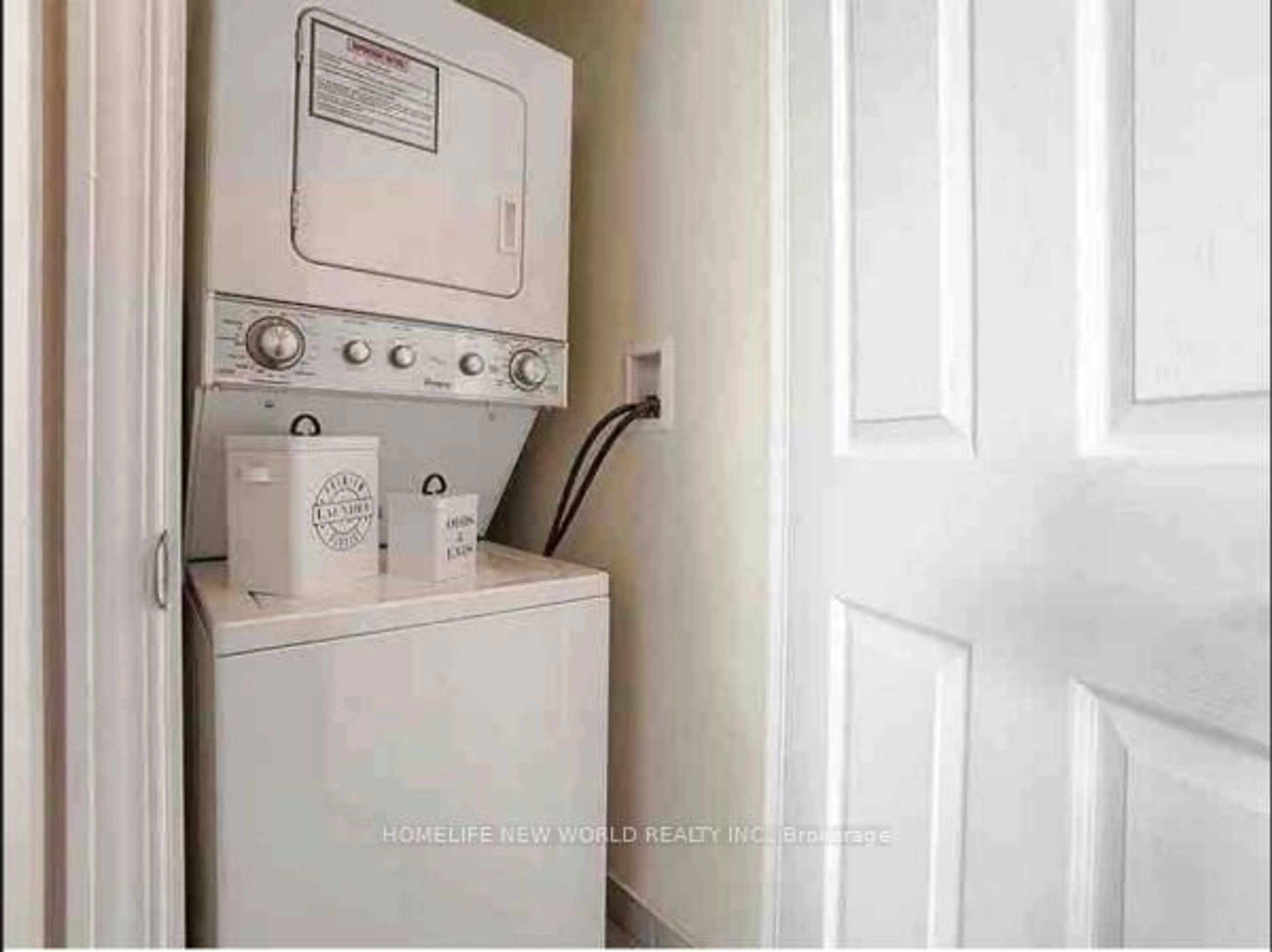 Laundry room for 339 Rathburn Rd #1001, Mississauga Ontario L5B 0K6