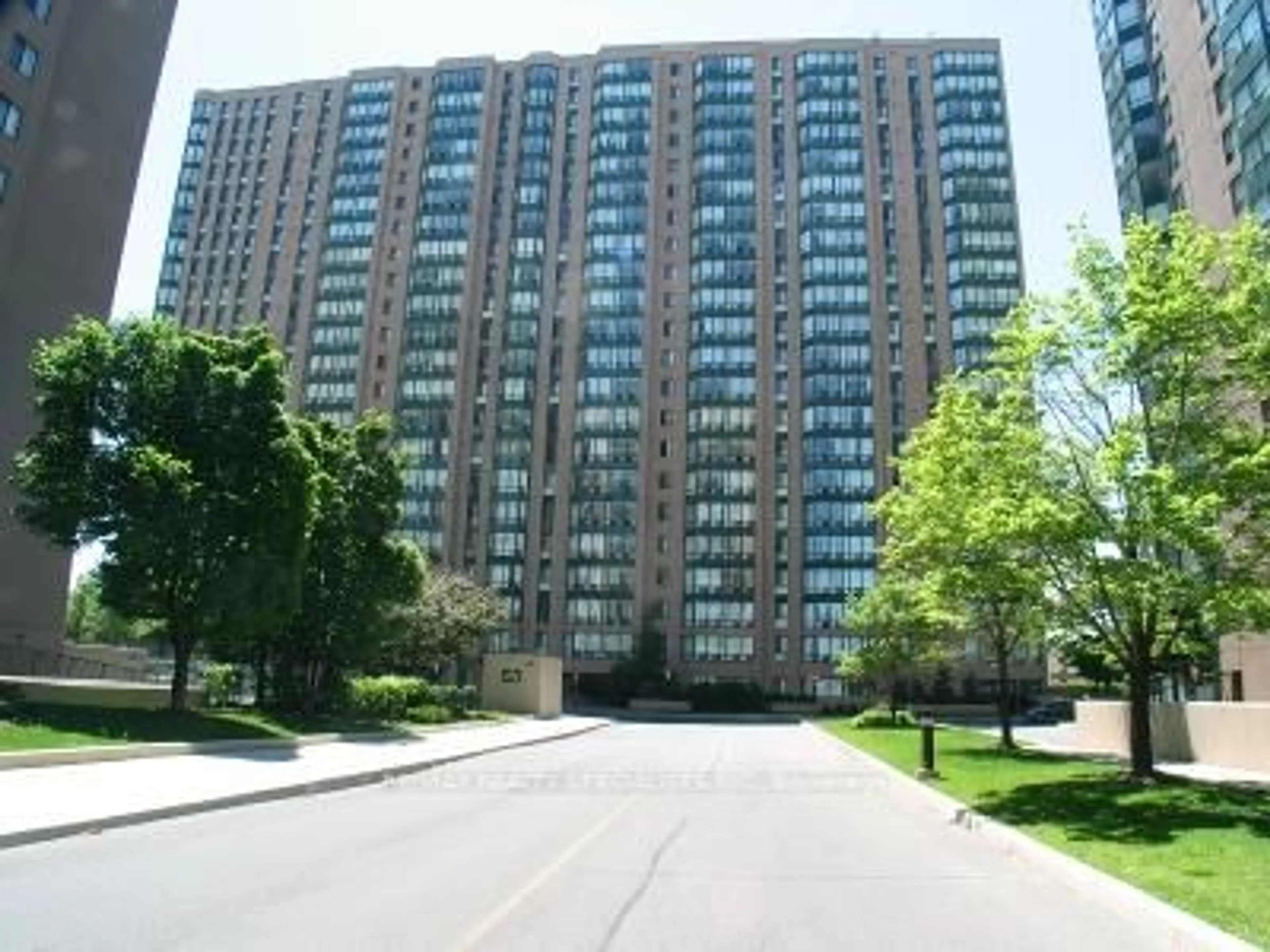 Unknown for 155 Hillcrest Ave #302, Mississauga Ontario L5B 3Z2