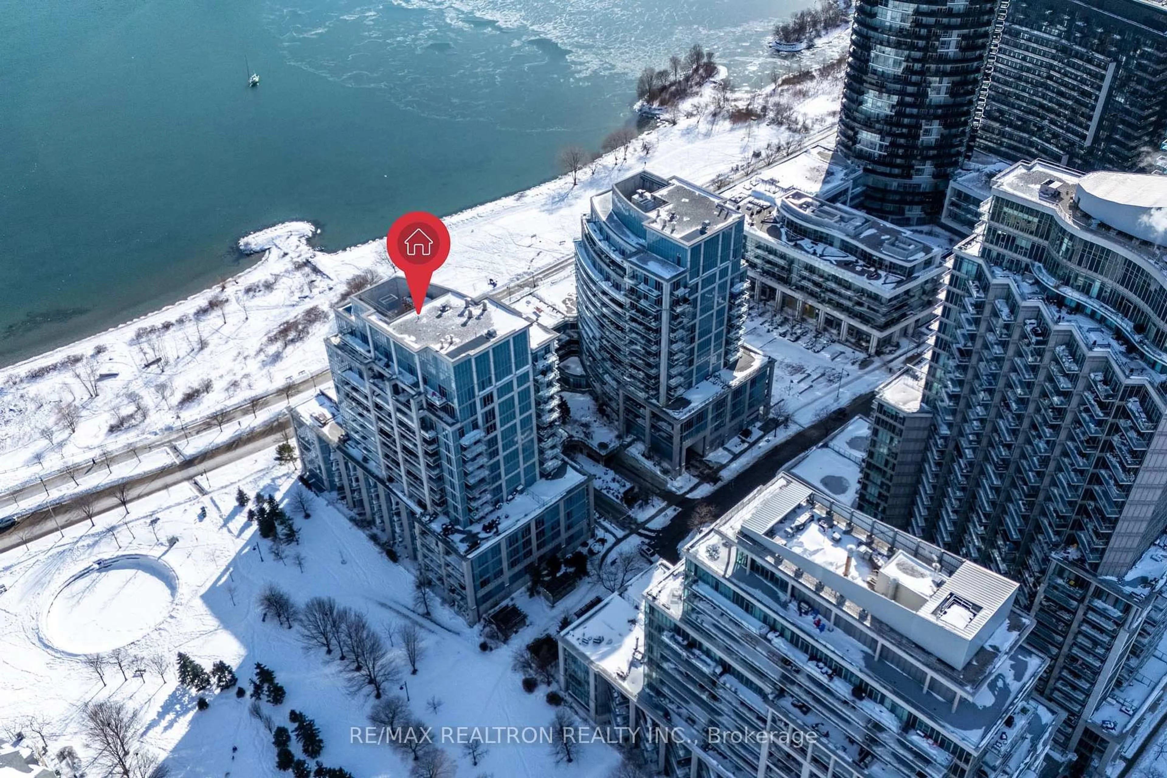 A pic from outside/outdoor area/front of a property/back of a property/a pic from drone, city buildings view from balcony for 58 Marine Parade Dr #1203, Toronto Ontario M8V 4G1