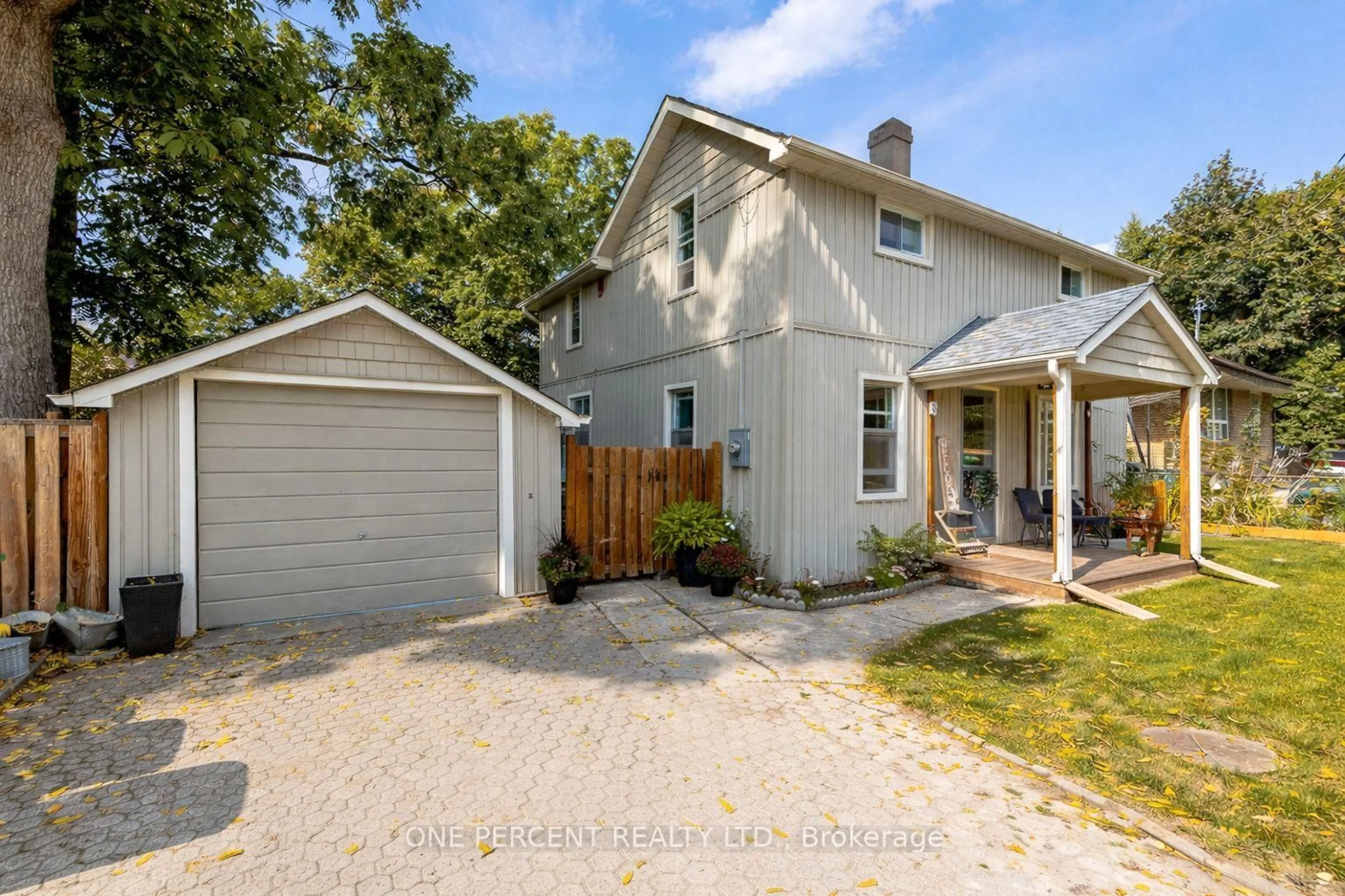 A pic from outside/outdoor area/front of a property/back of a property/a pic from drone, street for 3 Bird Ave, Brampton Ontario L6V 1K8