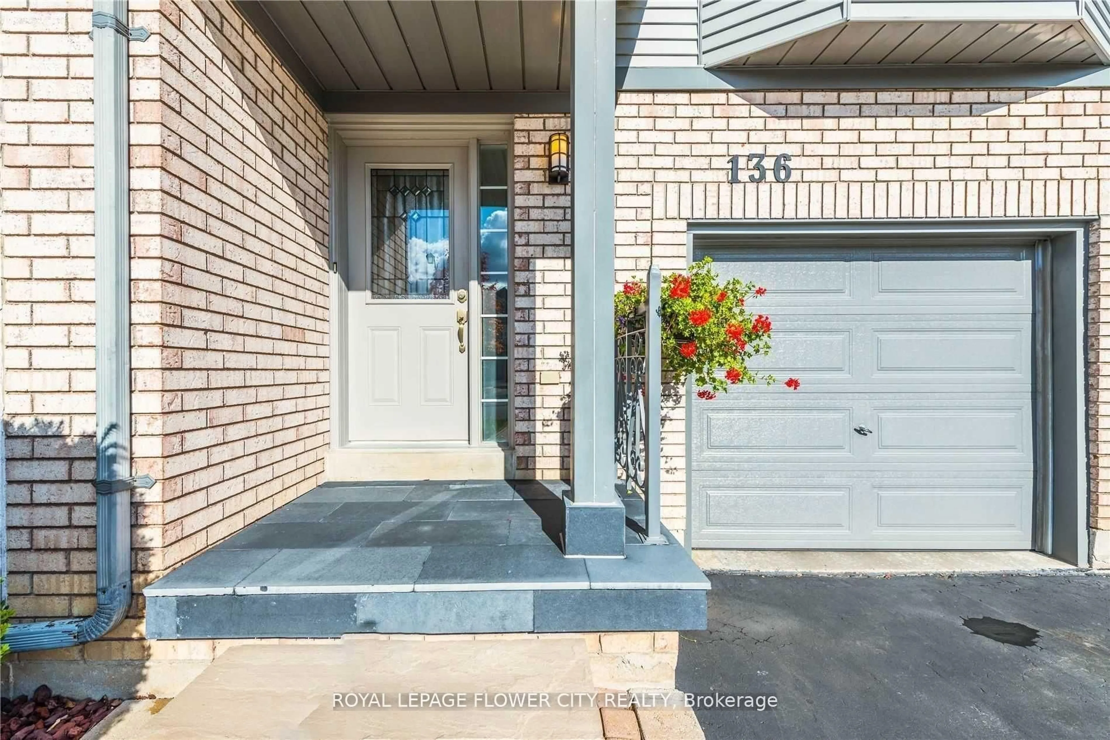 Home with brick exterior material, street for 136 Chipmunk Cres, Brampton Ontario L6R 1B3