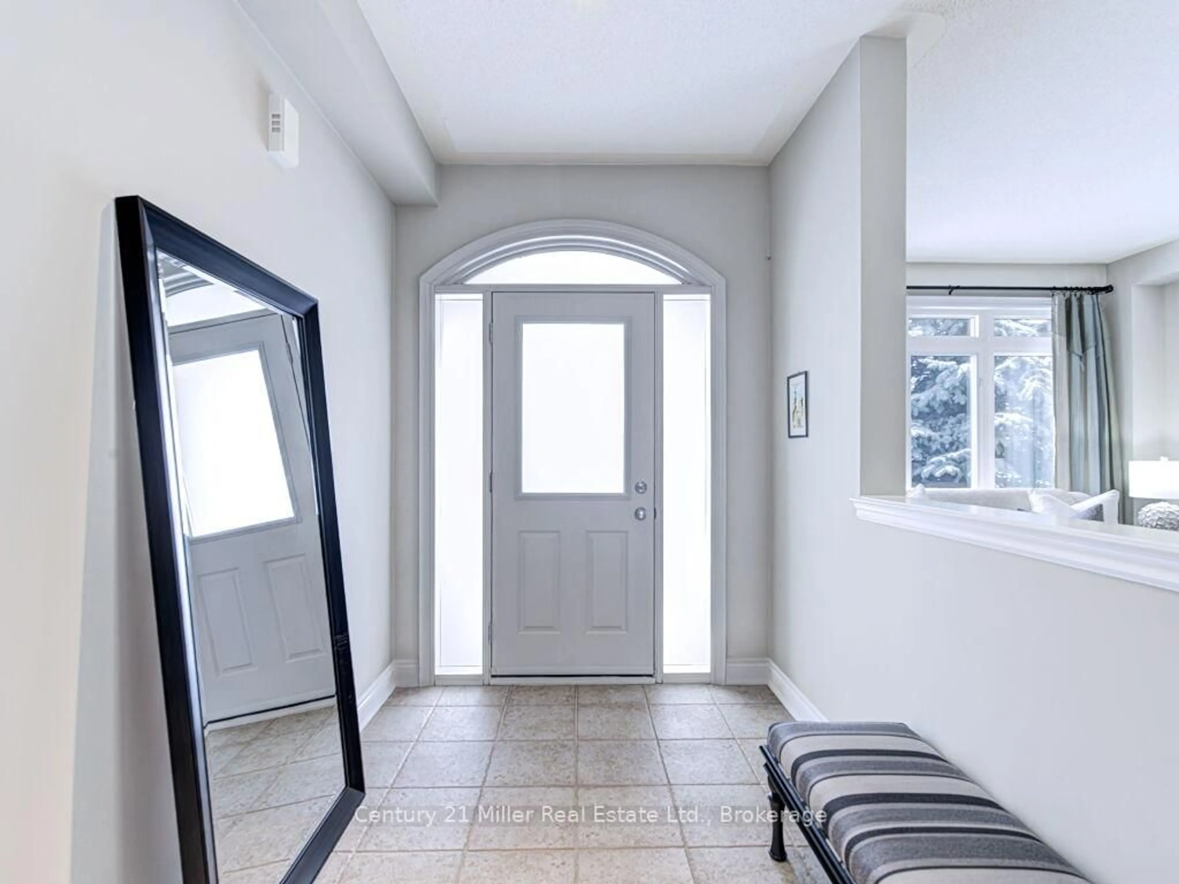 Indoor entryway for 356 Nautical Blvd, Oakville Ontario L6L 0C1