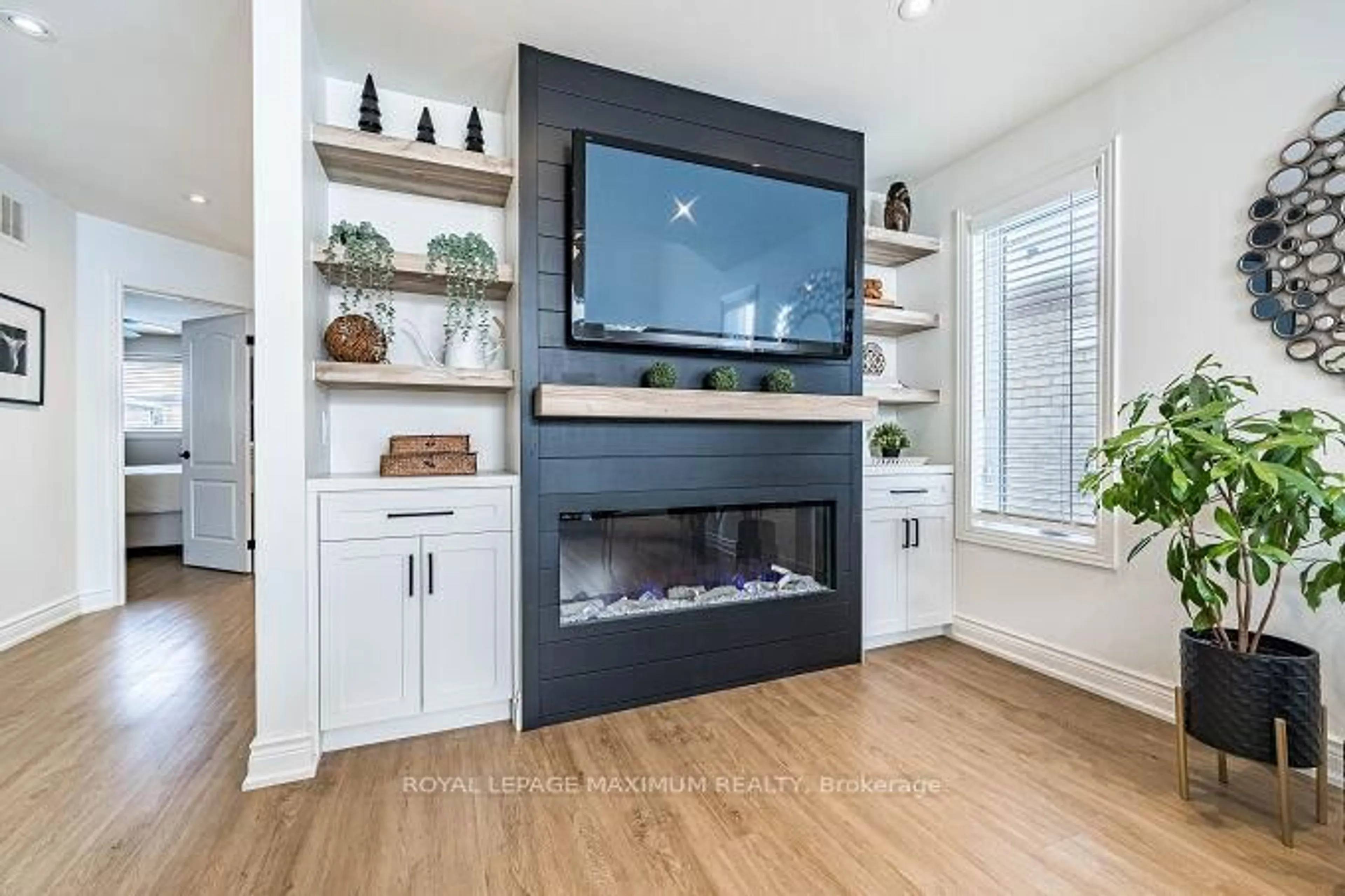 Home theater for 57 Royalton Dr, Caledon Ontario L7E 2G1