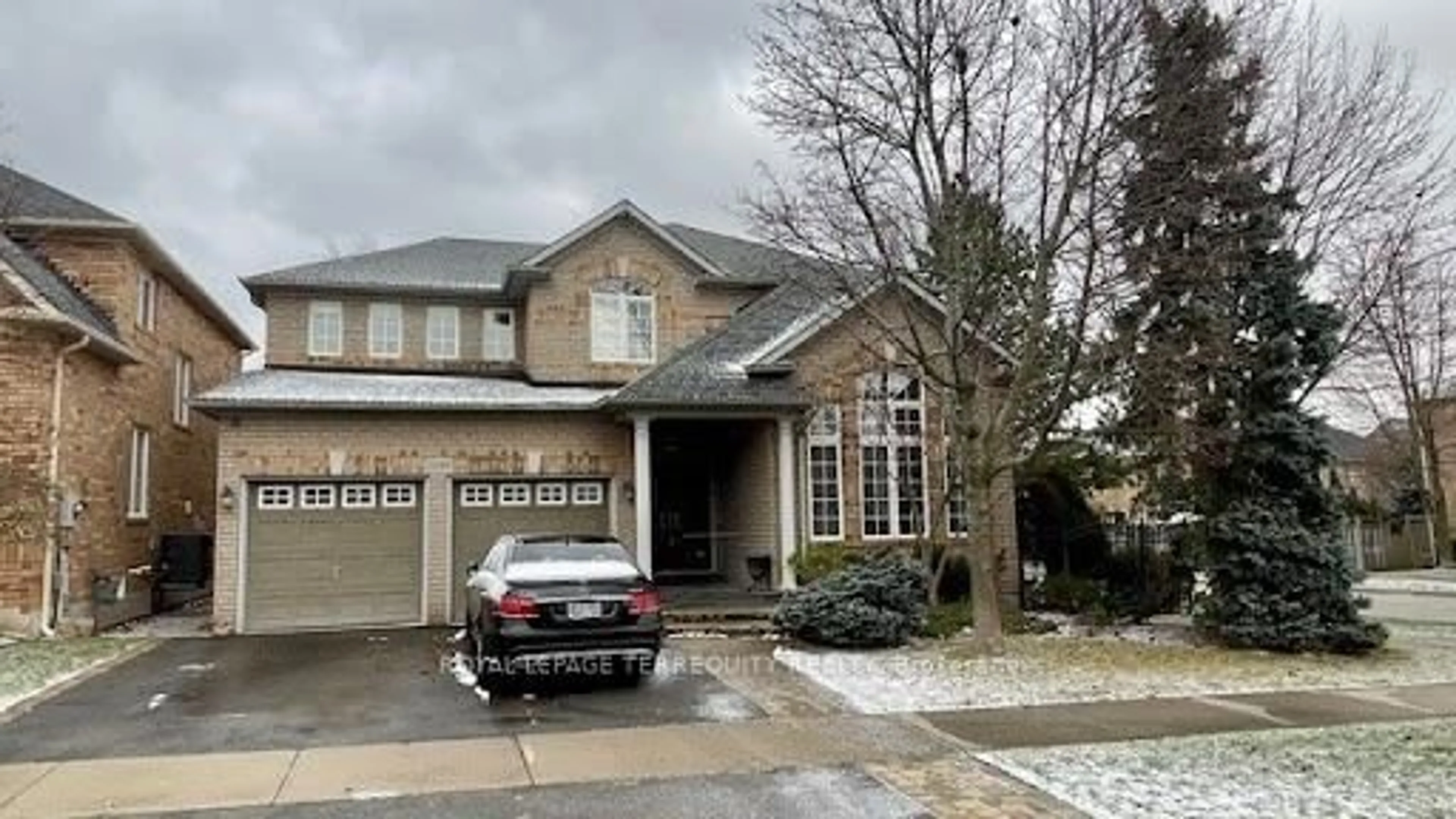 Home with brick exterior material, street for 2089 Blackforest Cres, Oakville Ontario L6M 4T5