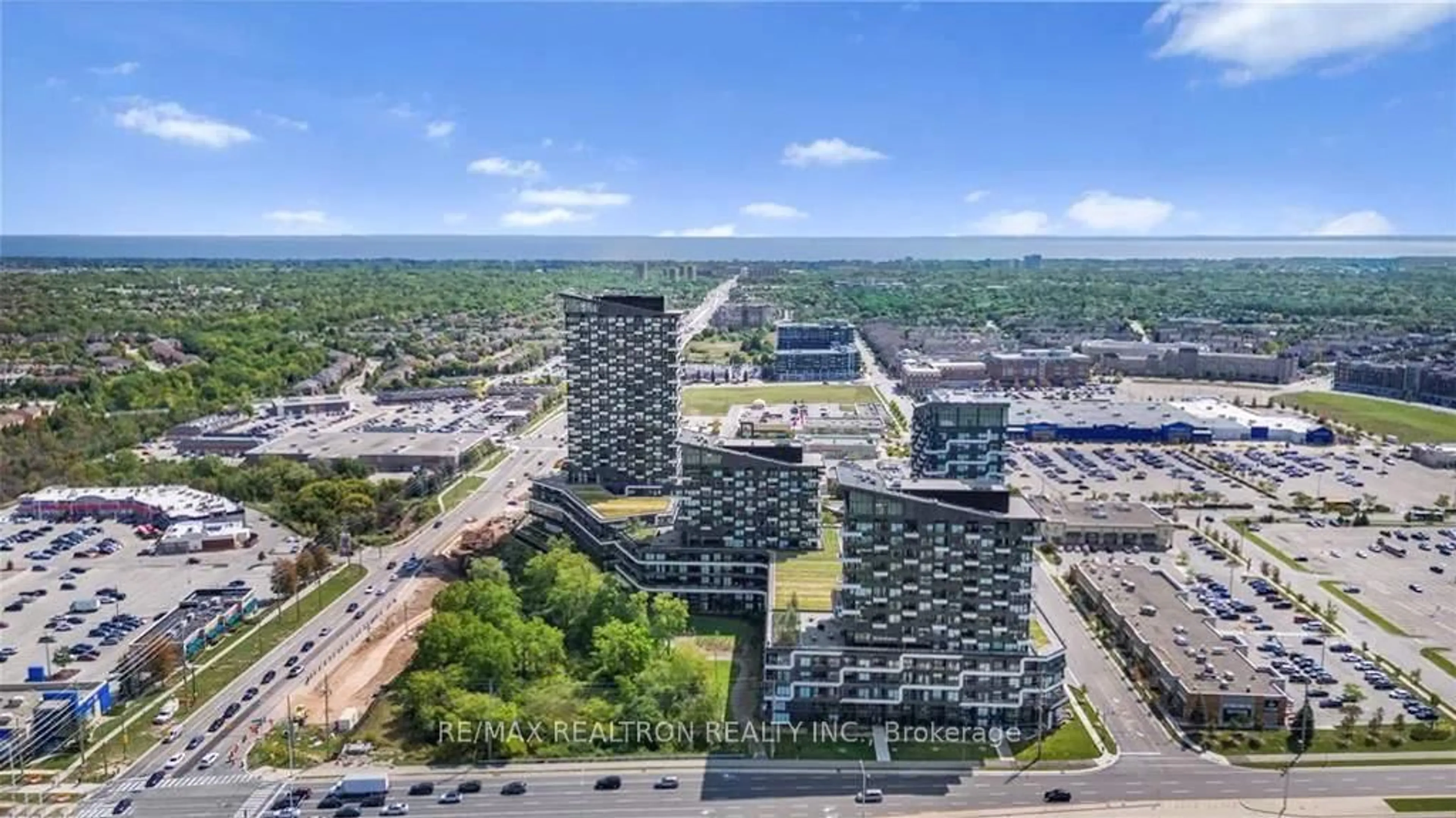 A pic from outside/outdoor area/front of a property/back of a property/a pic from drone, city buildings view from balcony for 297 Oak Walk Dr #1806, Oakville Ontario L6H 3R6
