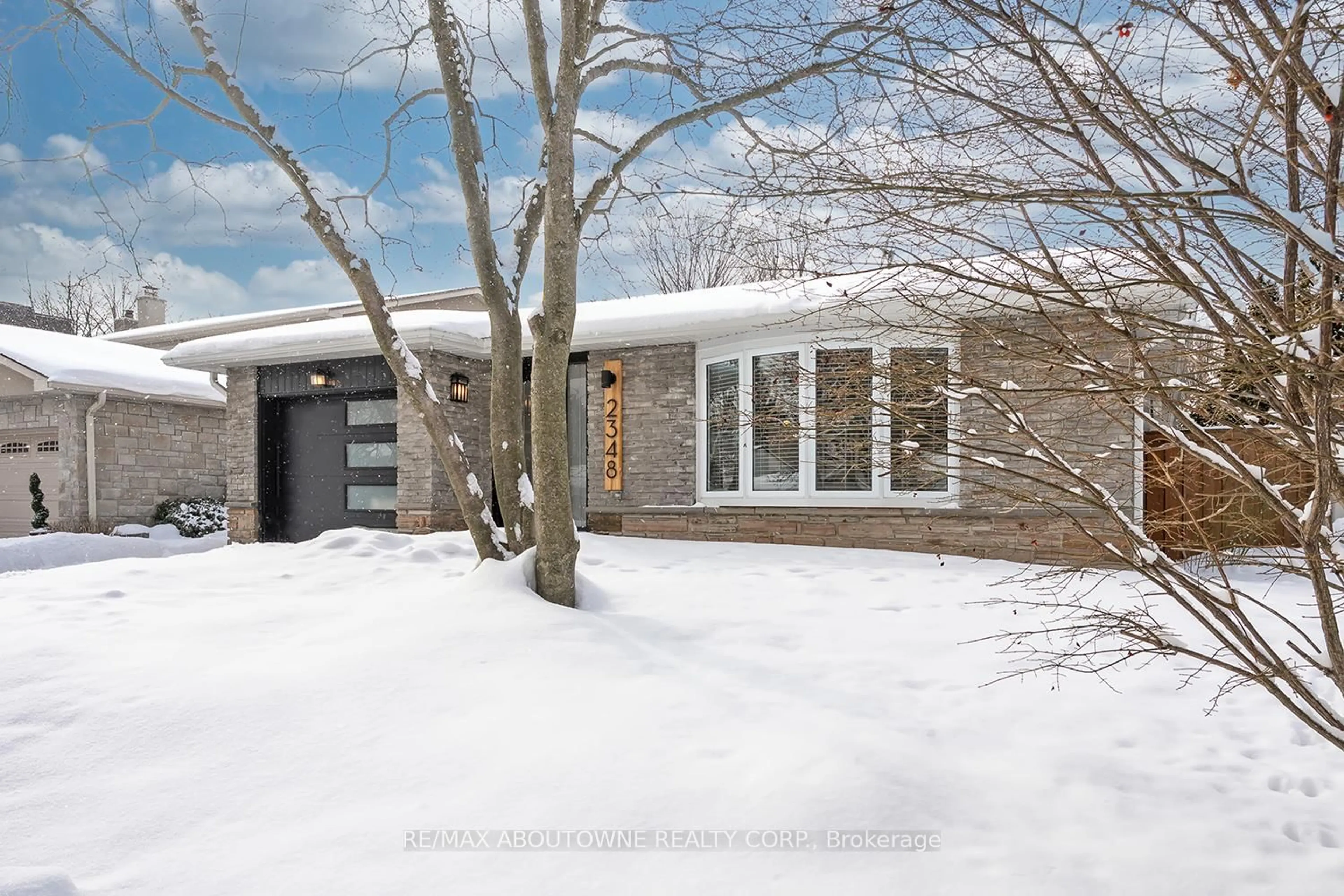 Unknown for 2348 Devon Rd, Oakville Ontario L6J 5R5