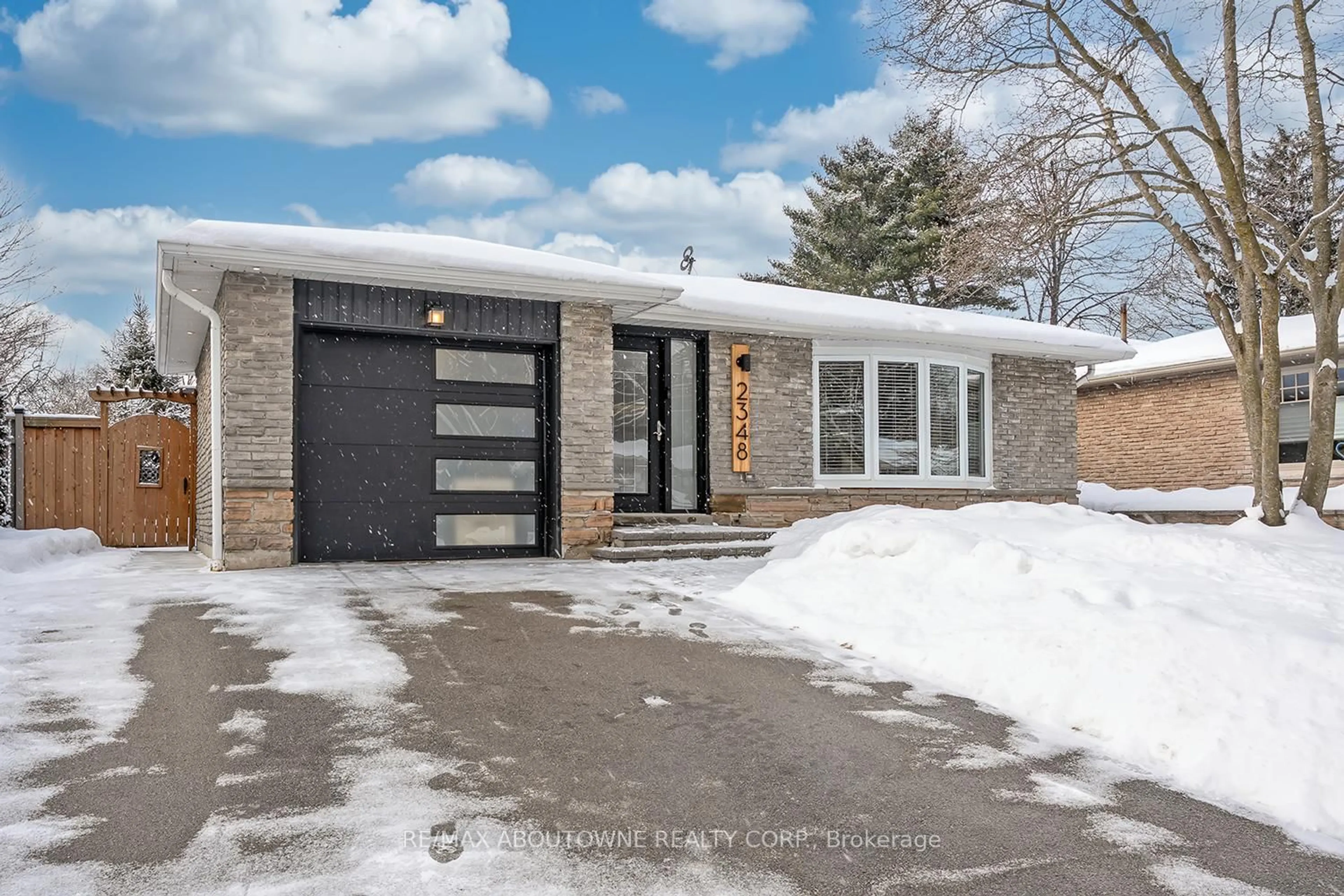 Home with brick exterior material, street for 2348 Devon Rd, Oakville Ontario L6J 5R5