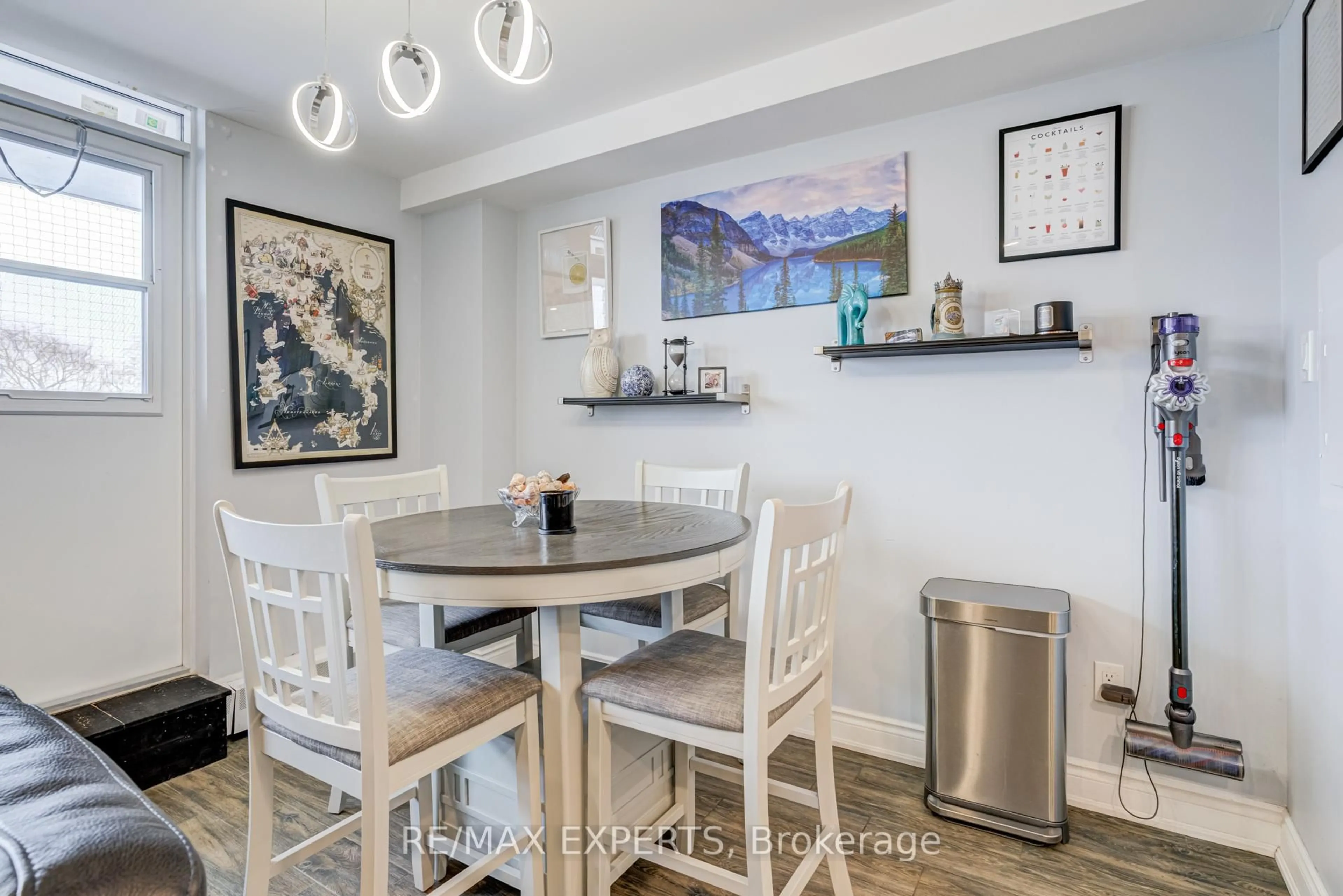 Unknown for 3390 Weston Rd #406, Toronto Ontario M9M 2X3