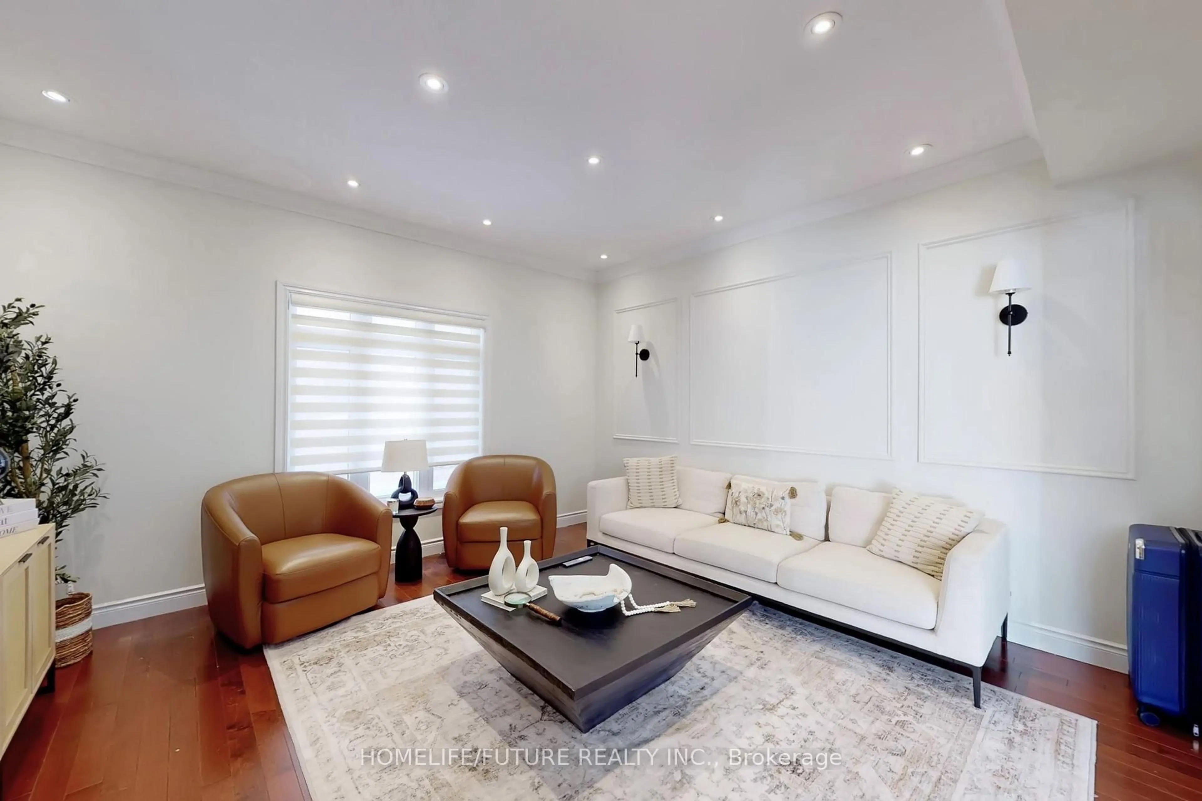 Living room with furniture, unknown for 1076 Woodward Ave, Milton Ontario L9T 5P4