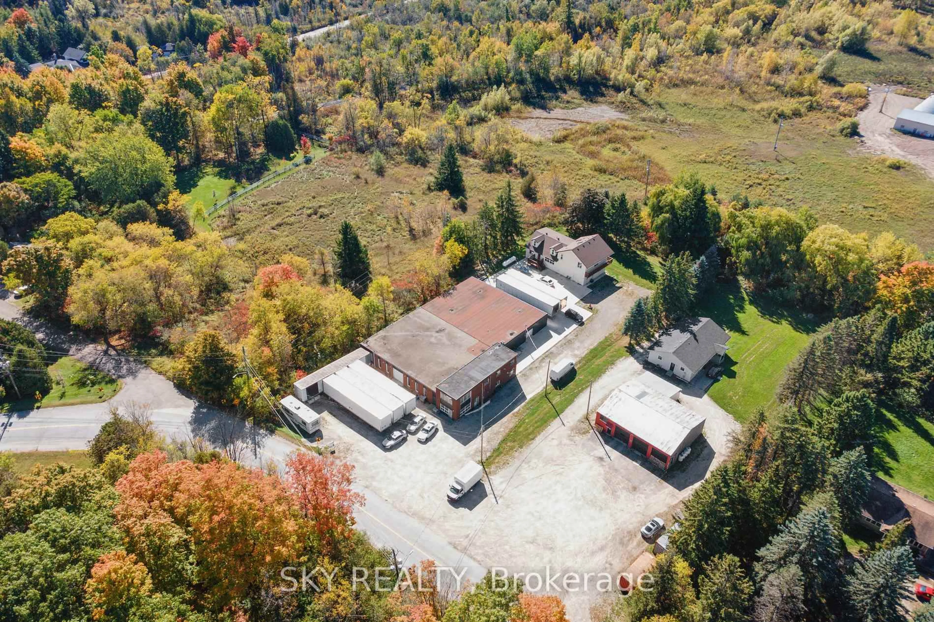 A pic from outside/outdoor area/front of a property/back of a property/a pic from drone, building for 12478 5th (fifth) Line, Halton Hills Ontario L0P 1H0