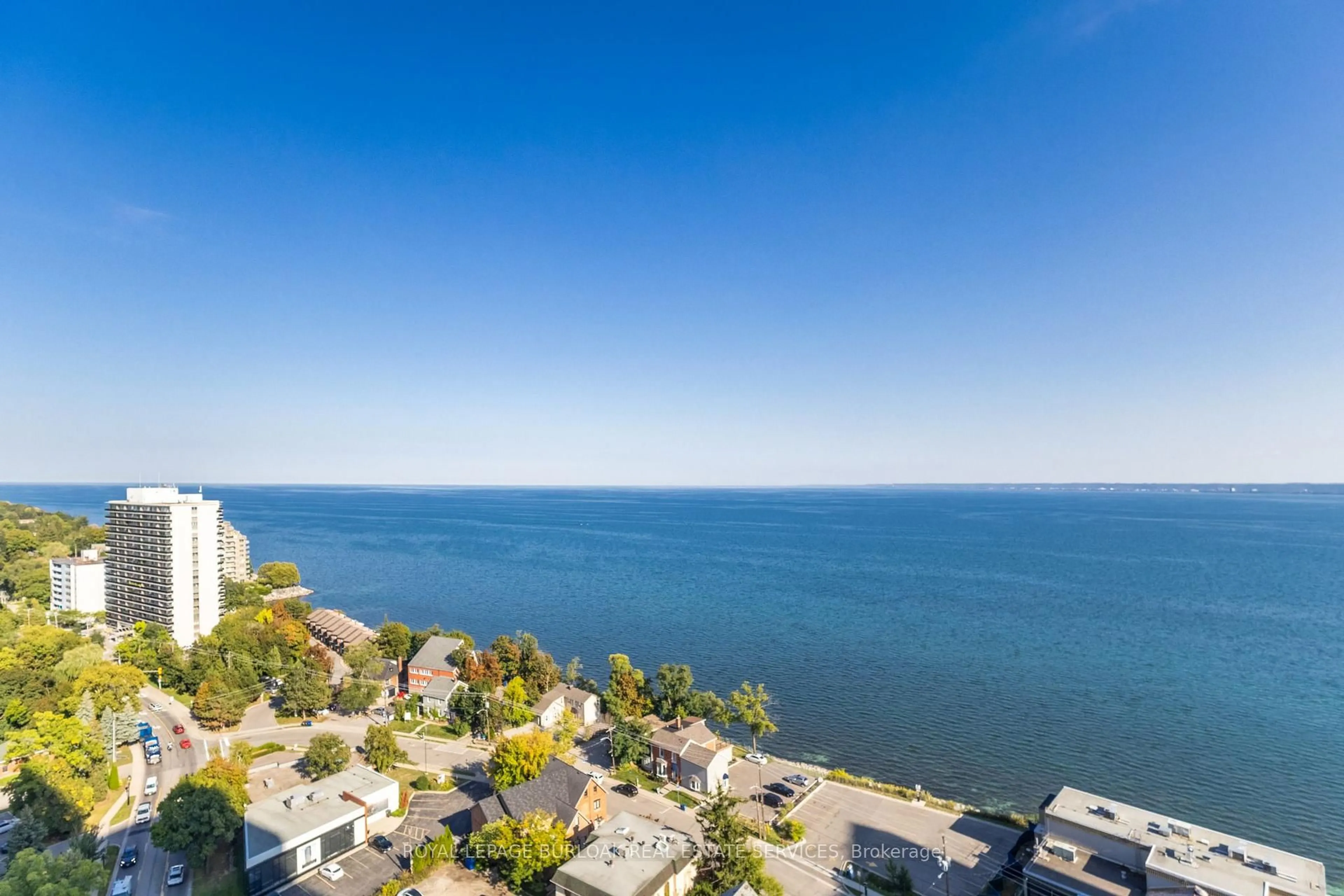 A pic from outside/outdoor area/front of a property/back of a property/a pic from drone, water/lake/river/ocean view for 370 Martha St #1805, Burlington Ontario L7R 0G9