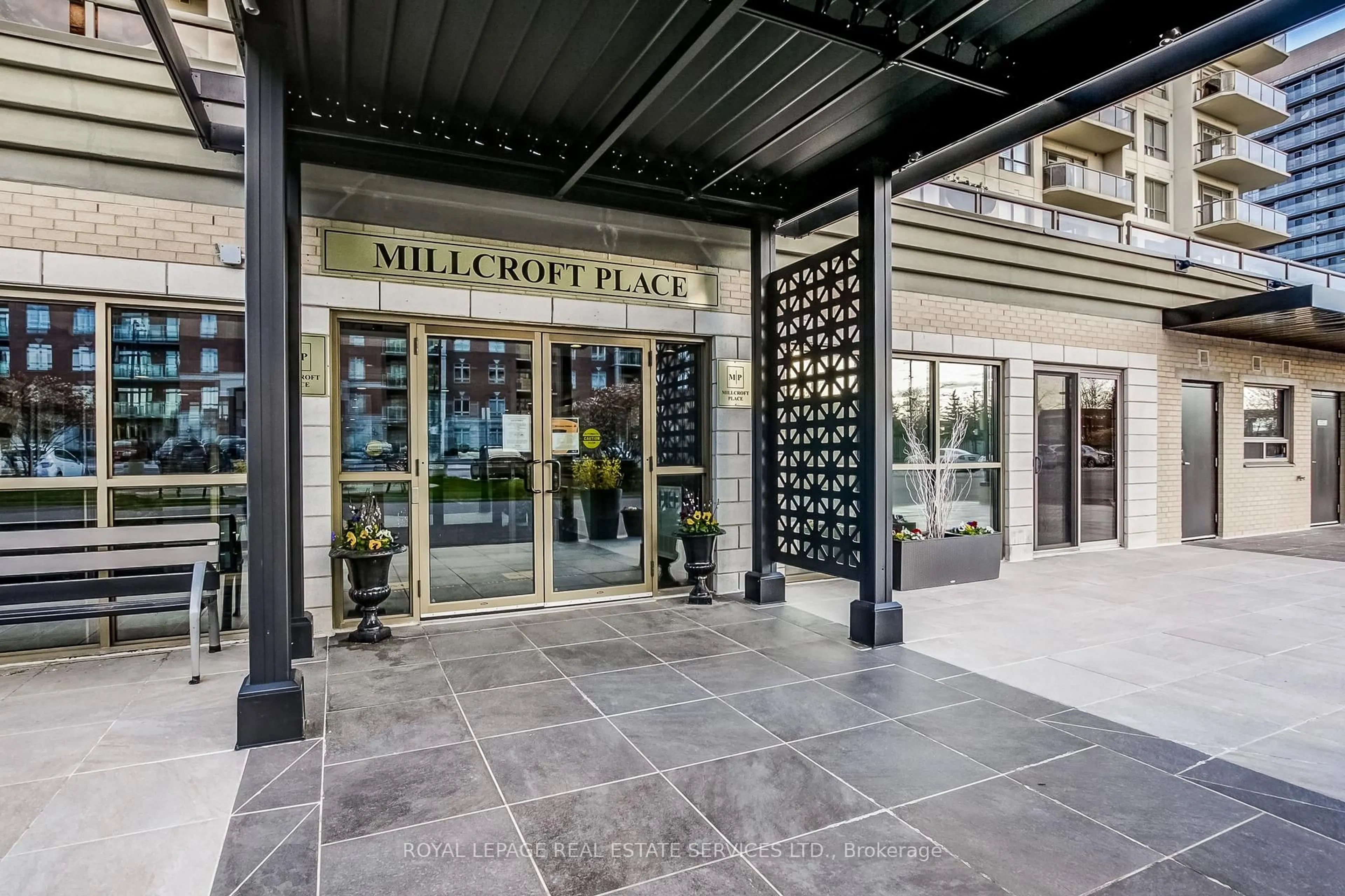 Unknown for 1998 Ironstone Dr #713, Burlington Ontario L7L 7P7