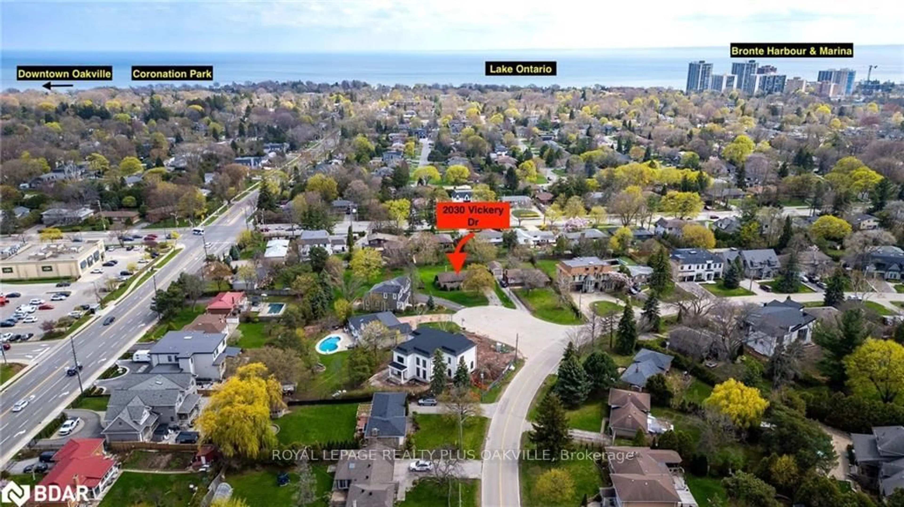 A pic from outside/outdoor area/front of a property/back of a property/a pic from drone, street for 2030 Vickery Dr, Oakville Ontario L6L 2J1