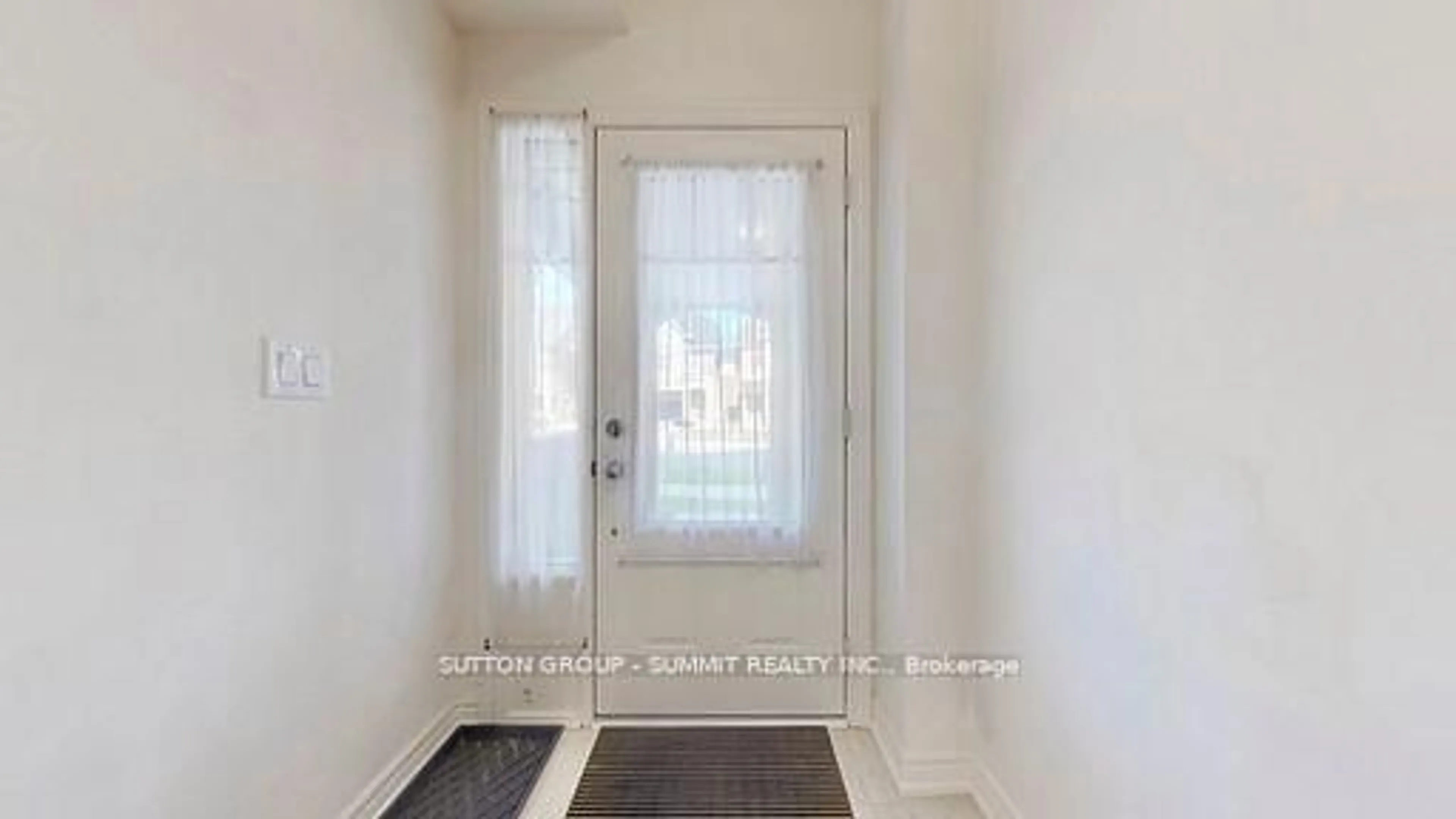Indoor entryway for 3964 THOMAS ALTON Blvd, Burlington Ontario L7M 2A4