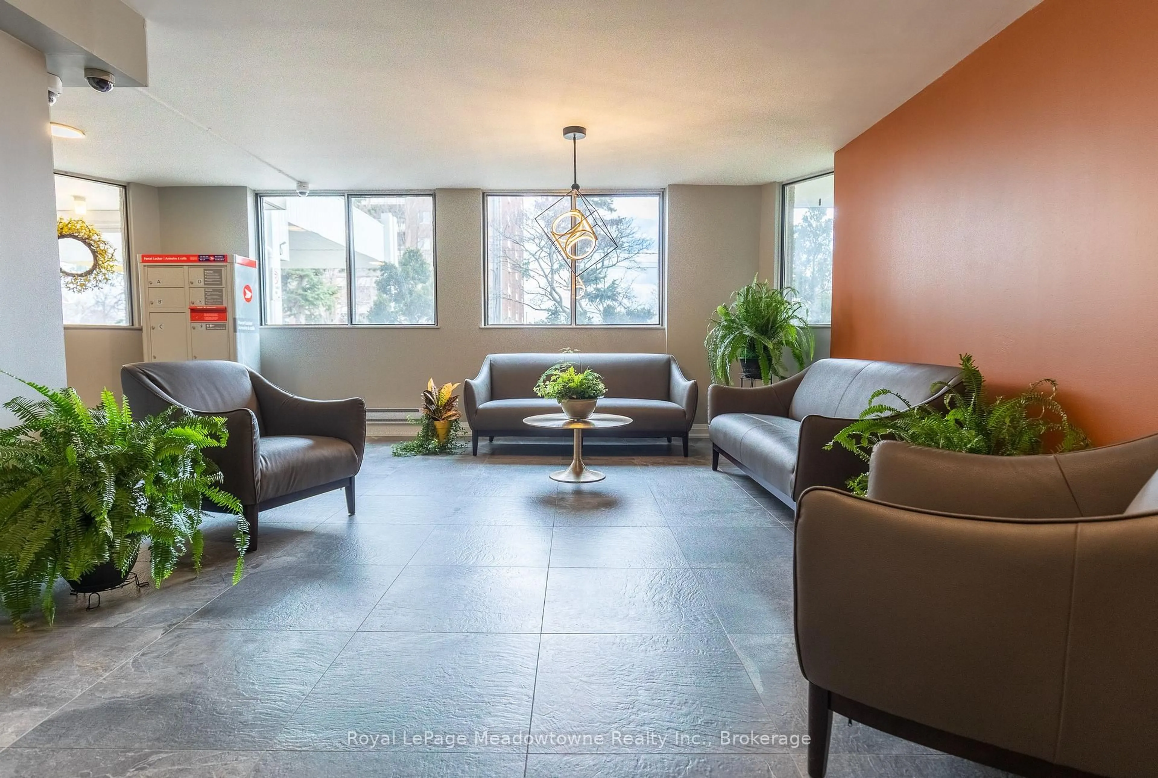 Lobby for 81 Millside Dr #605, Milton Ontario L9T 3X4