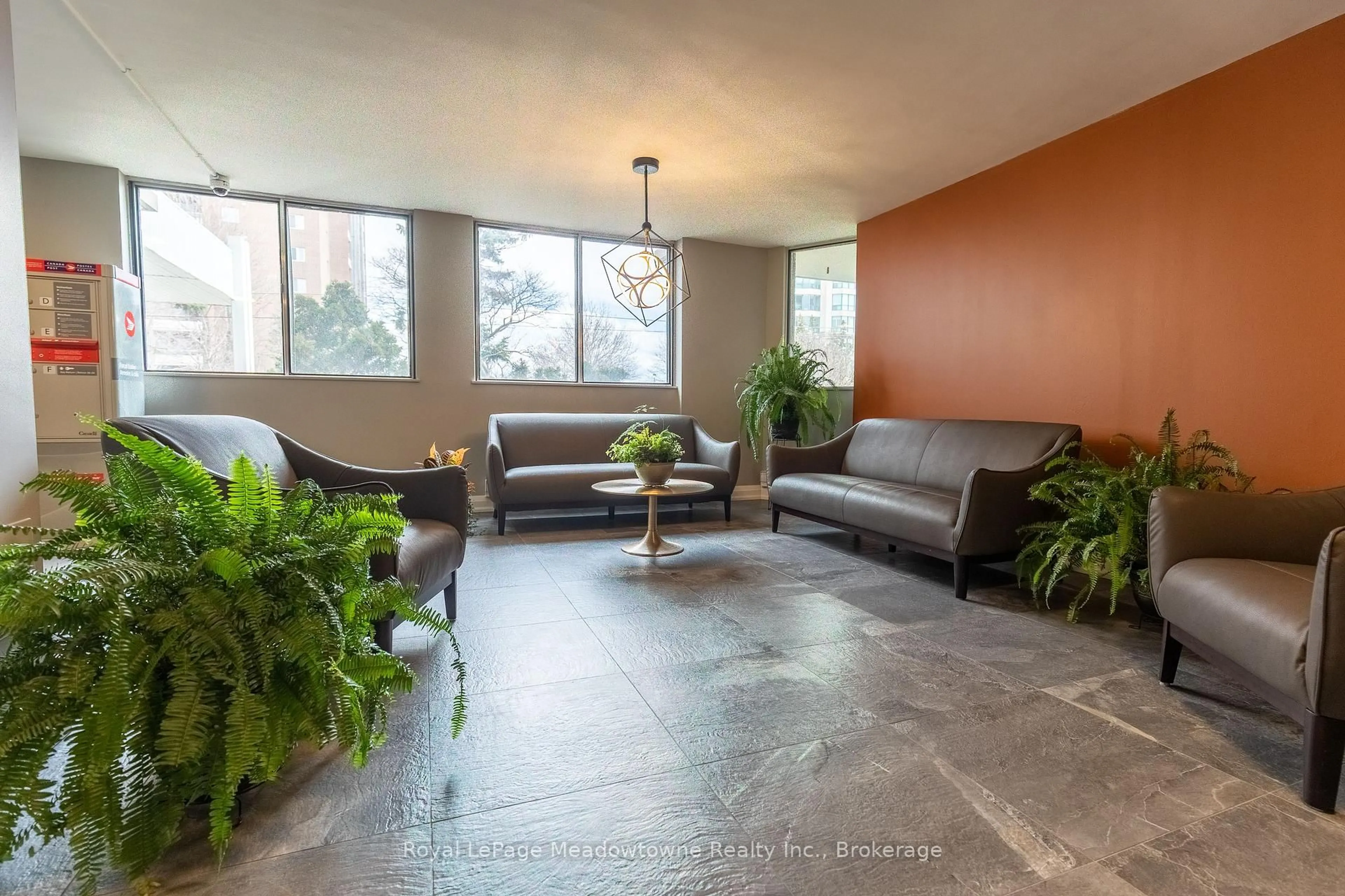 Unknown for 81 Millside Dr #605, Milton Ontario L9T 3X4