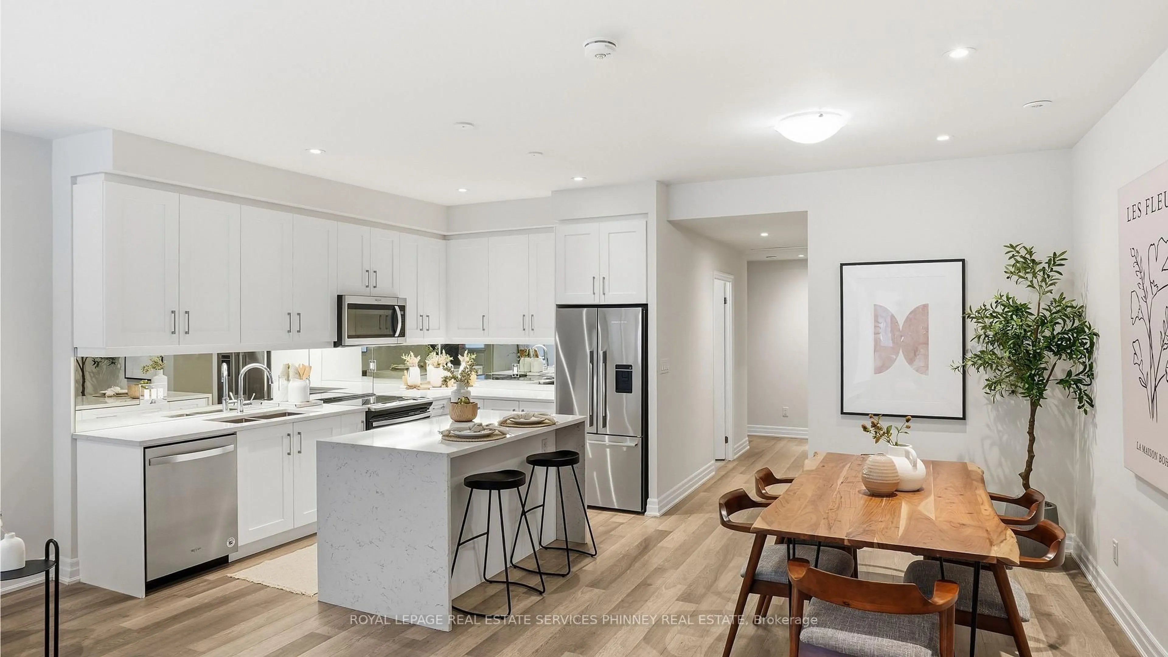 Open concept kitchen, unknown for 652 Cricklewood Dr #201, Mississauga Ontario L5G 0A5