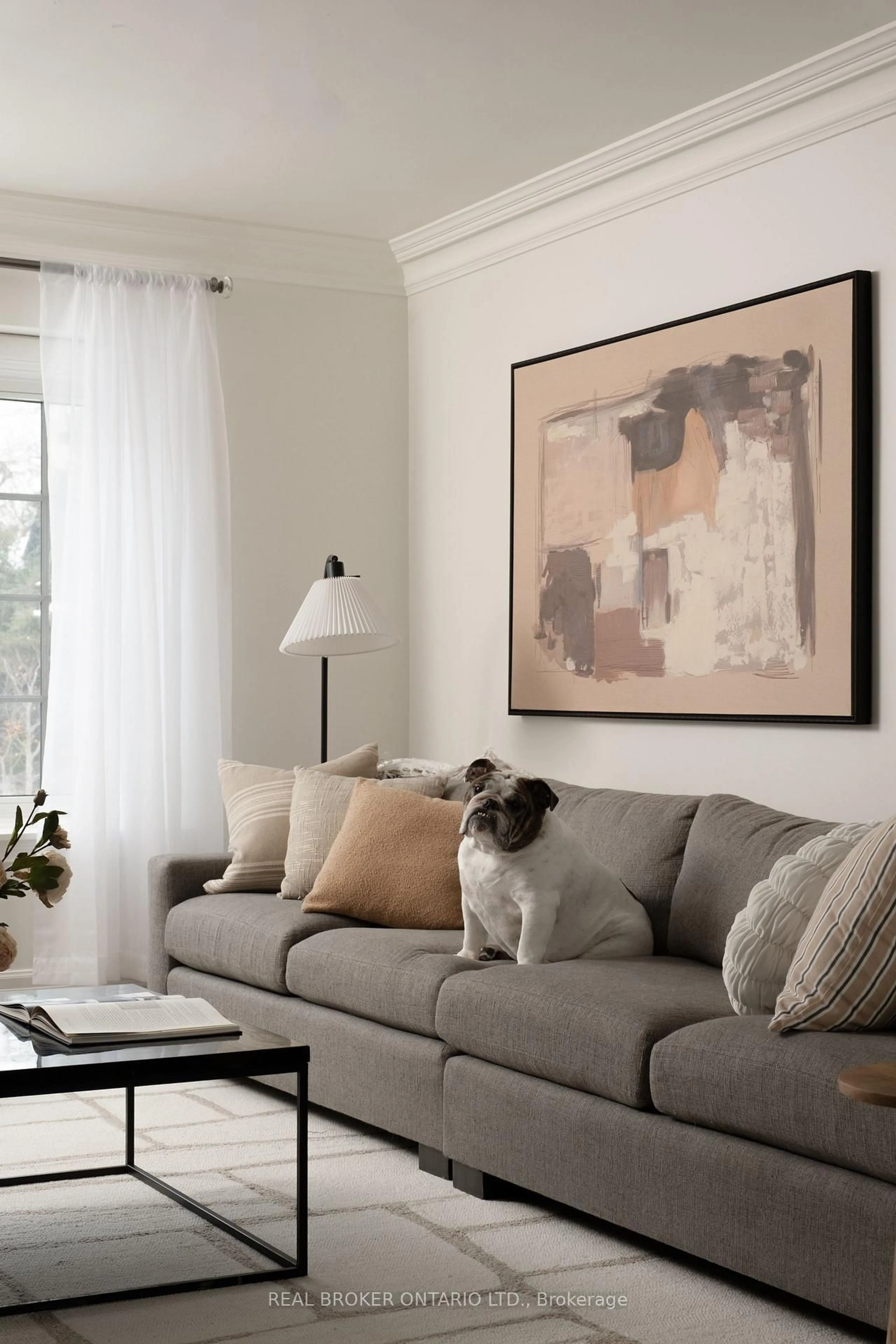 Living room with furniture, unknown for 37 Wilgar Rd, Toronto Ontario M8X 1J6