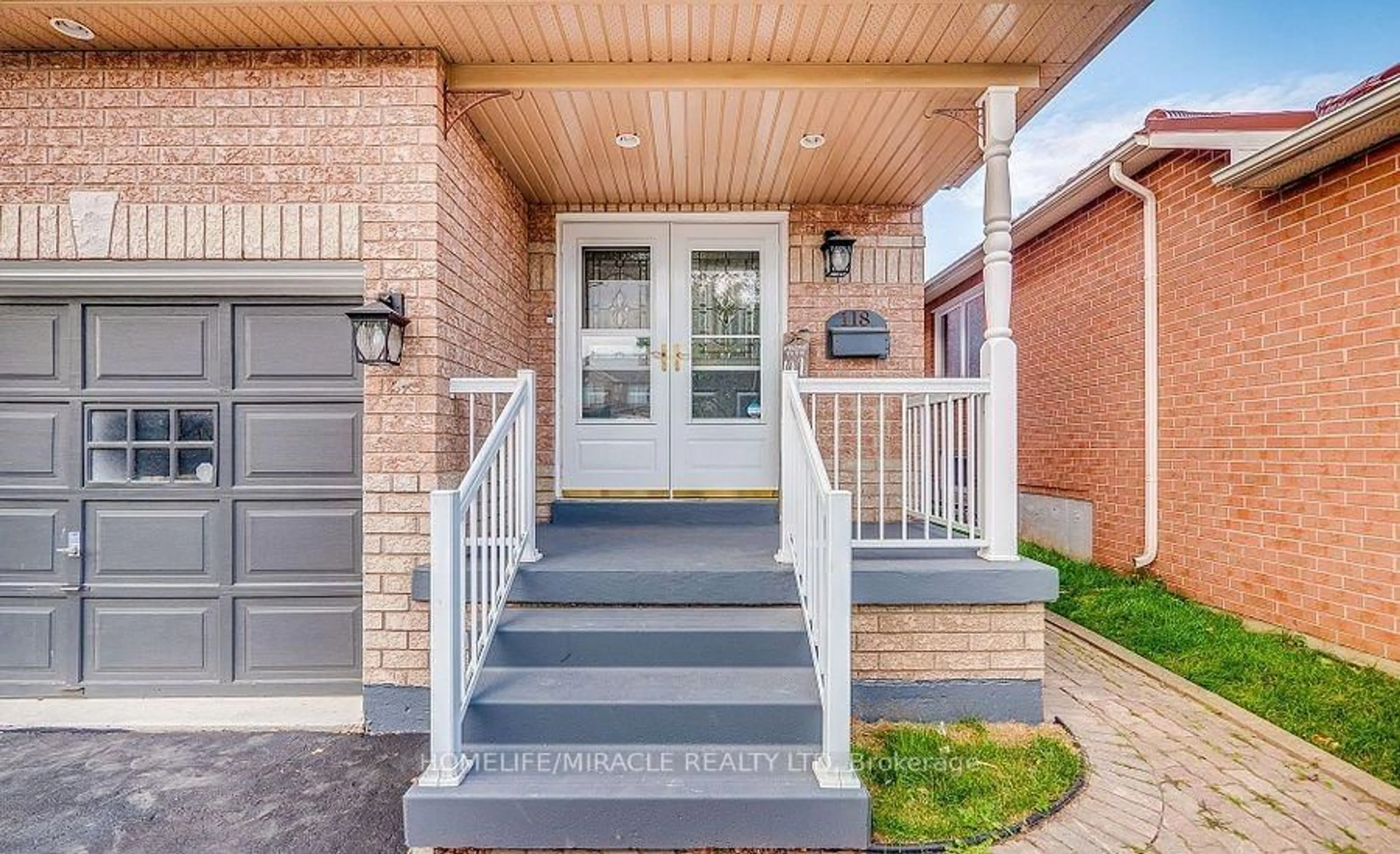 Home with brick exterior material, street for 118 Mowat Cres, Halton Hills Ontario L7G 6C8