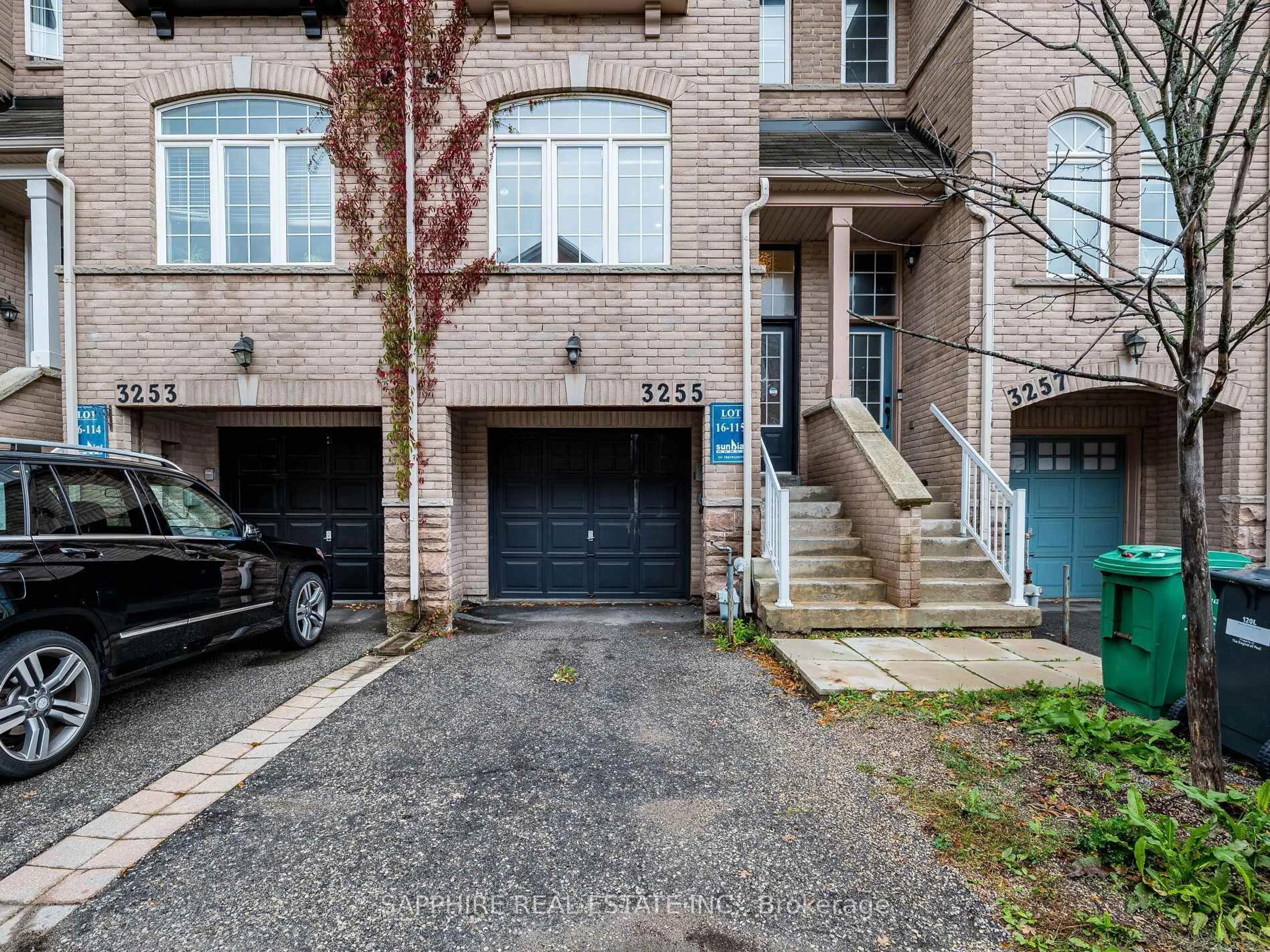 Home with brick exterior material, street for 3255 Redpath Circ, Mississauga Ontario L5N 8R3