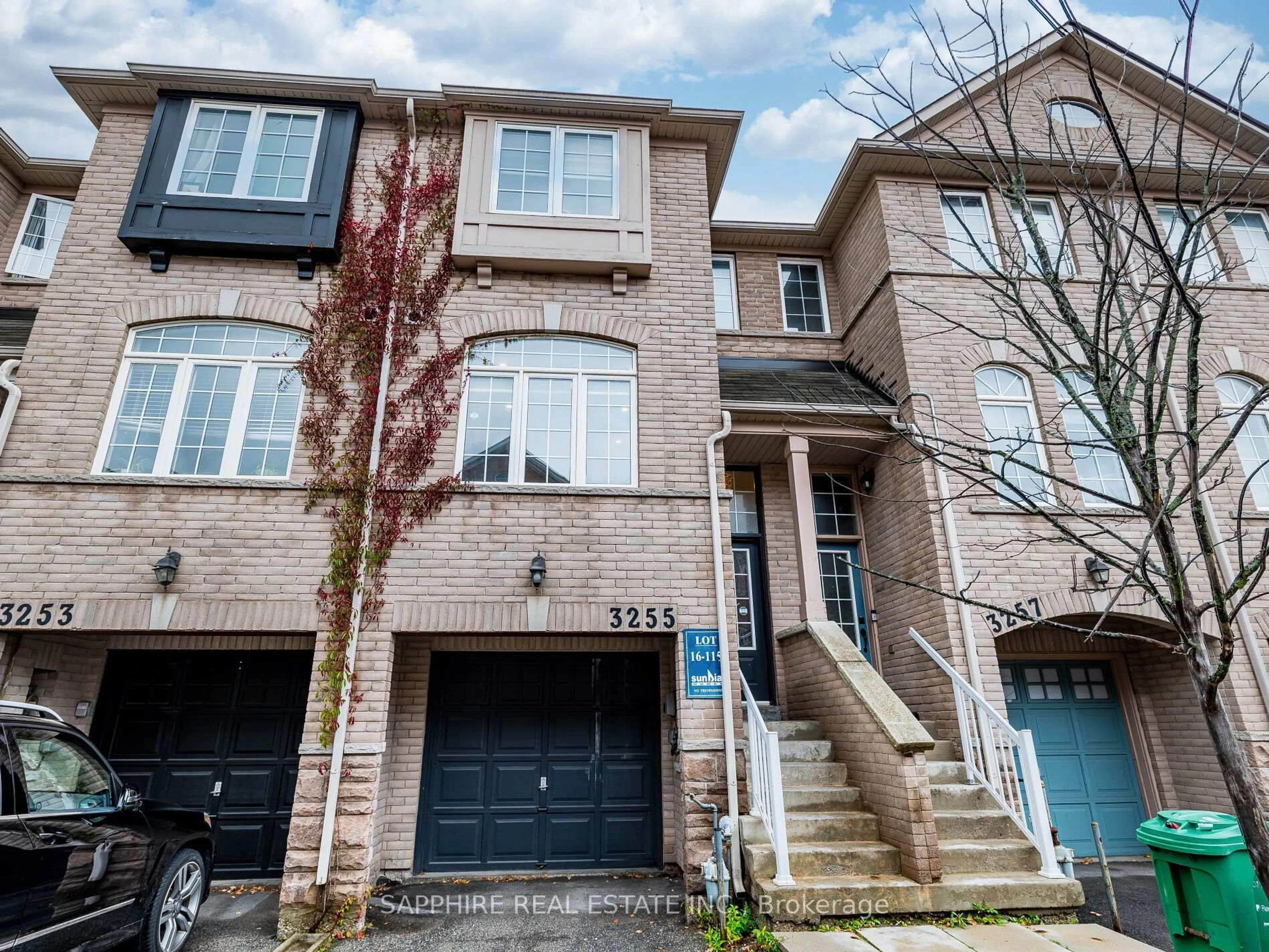 Home with brick exterior material, street for 3255 Redpath Circ, Mississauga Ontario L5N 8R3