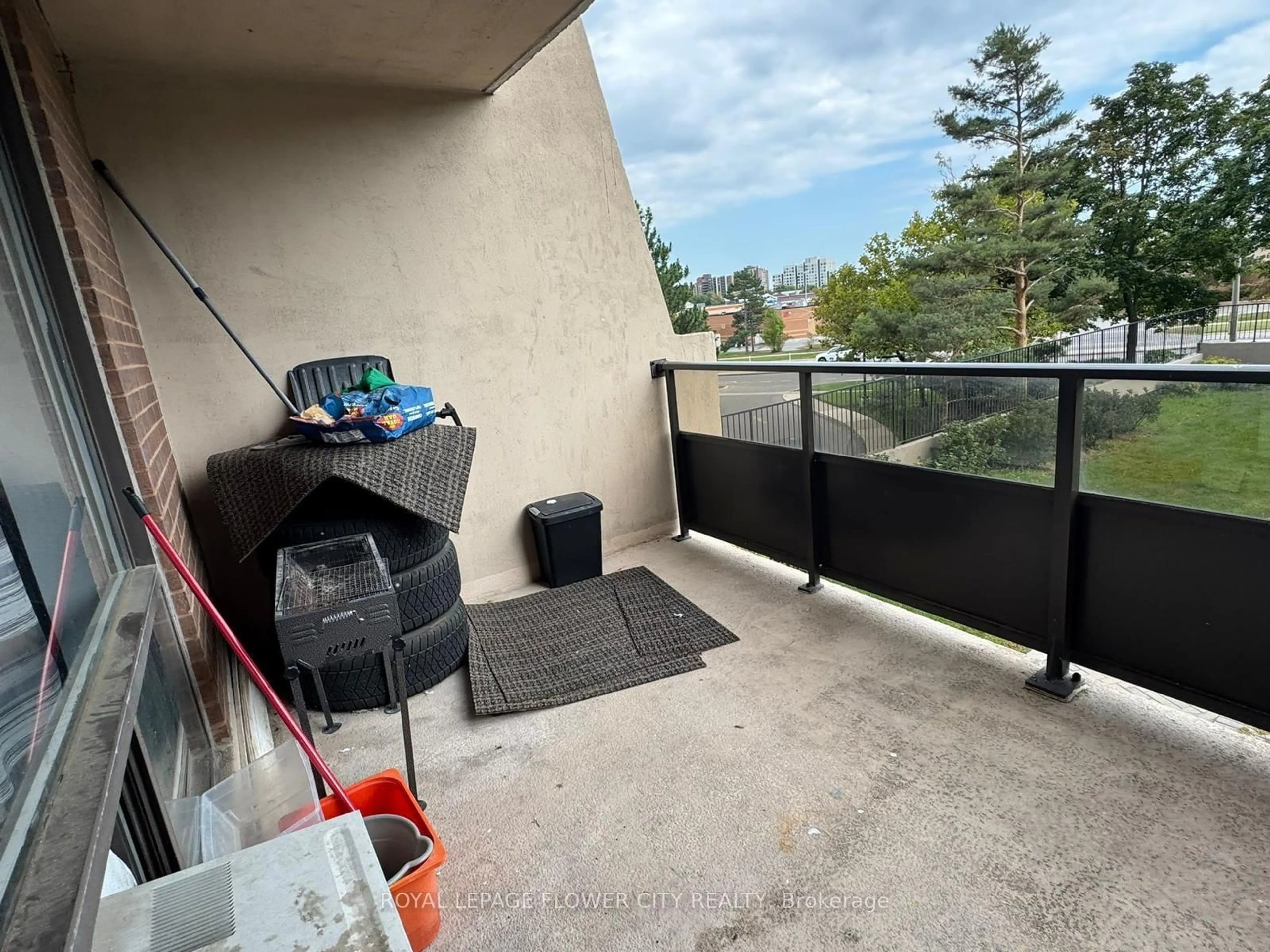 Balcony in the apartment, water/lake/river/ocean view for 2929 Aquitaine Ave #309, Mississauga Ontario L5N 2C7