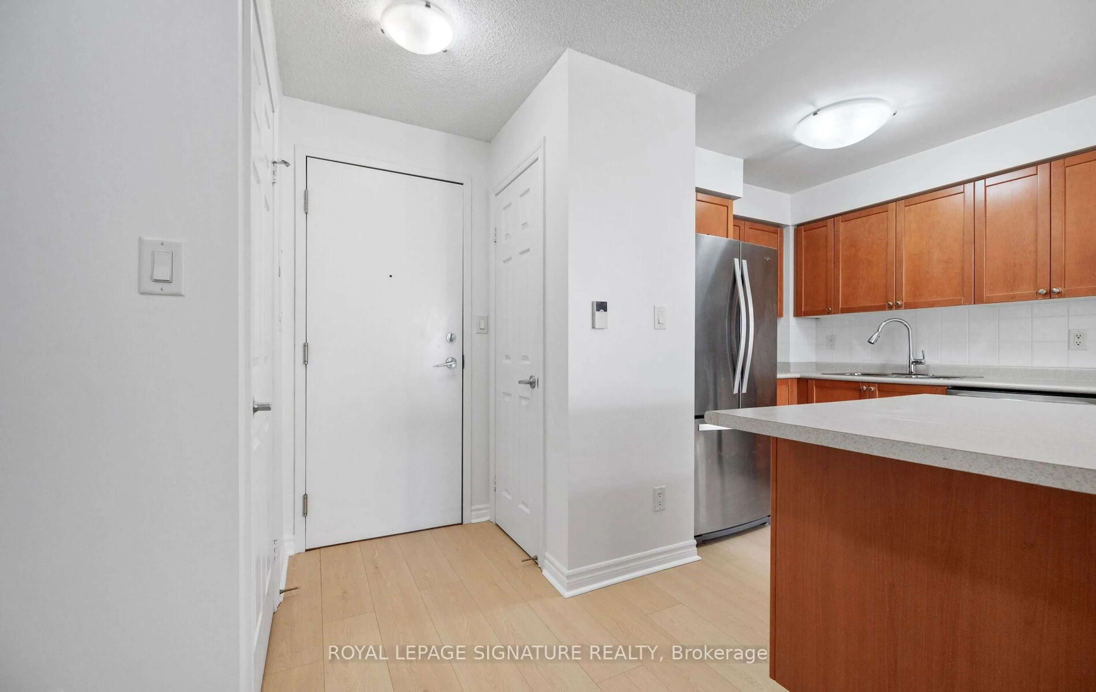 Standard kitchen, unknown for 3880 Duke Of York Blvd #1508, Mississauga Ontario L5B 4M7