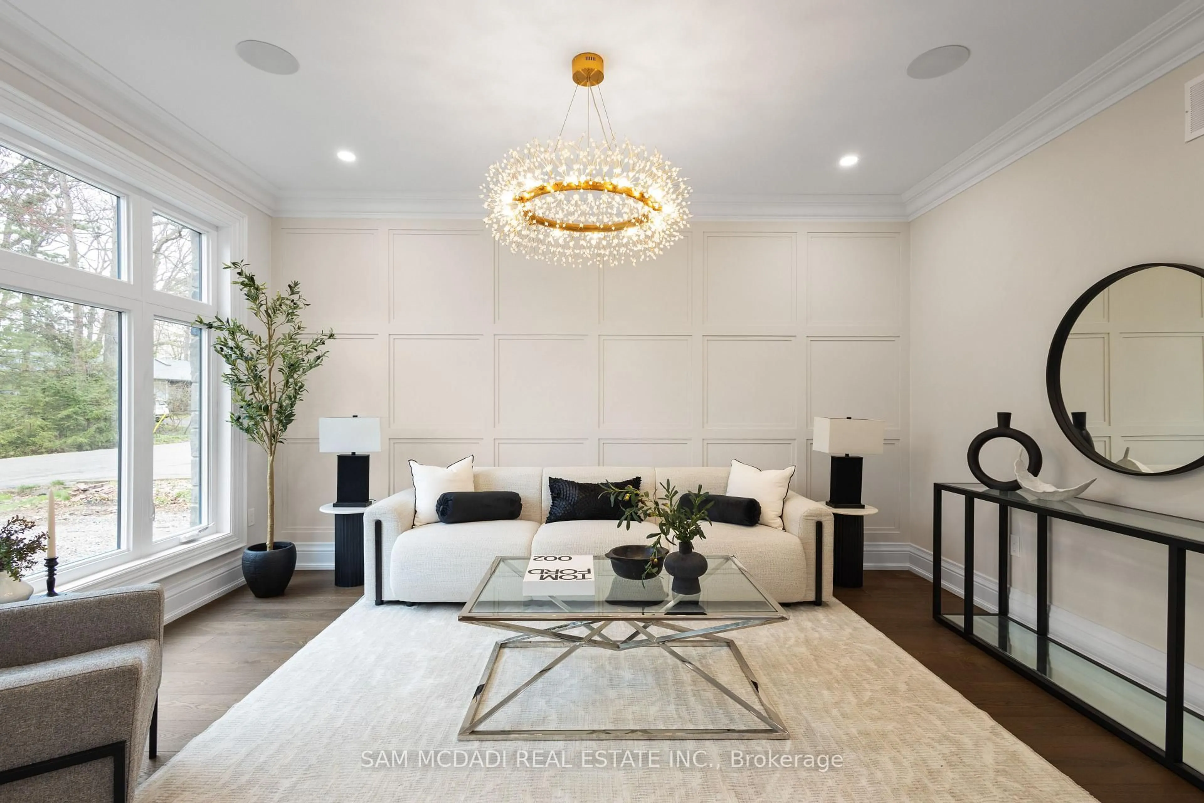 Unknown for 72 Oakes Dr, Mississauga Ontario L5G 3M1