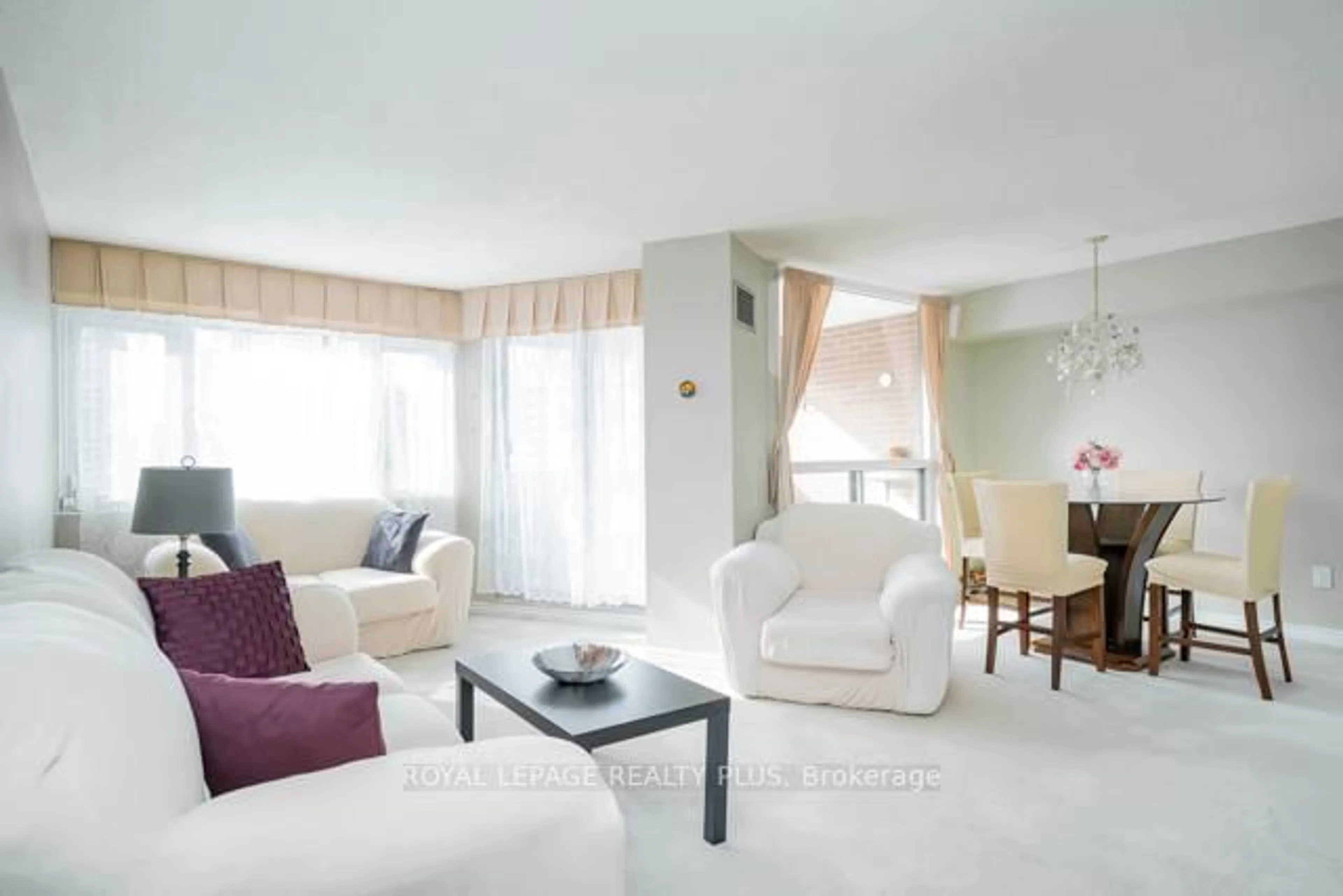 Living room with furniture, unknown for 1580 Mississauga Valley Blvd #1709, Mississauga Ontario L5A 3T8