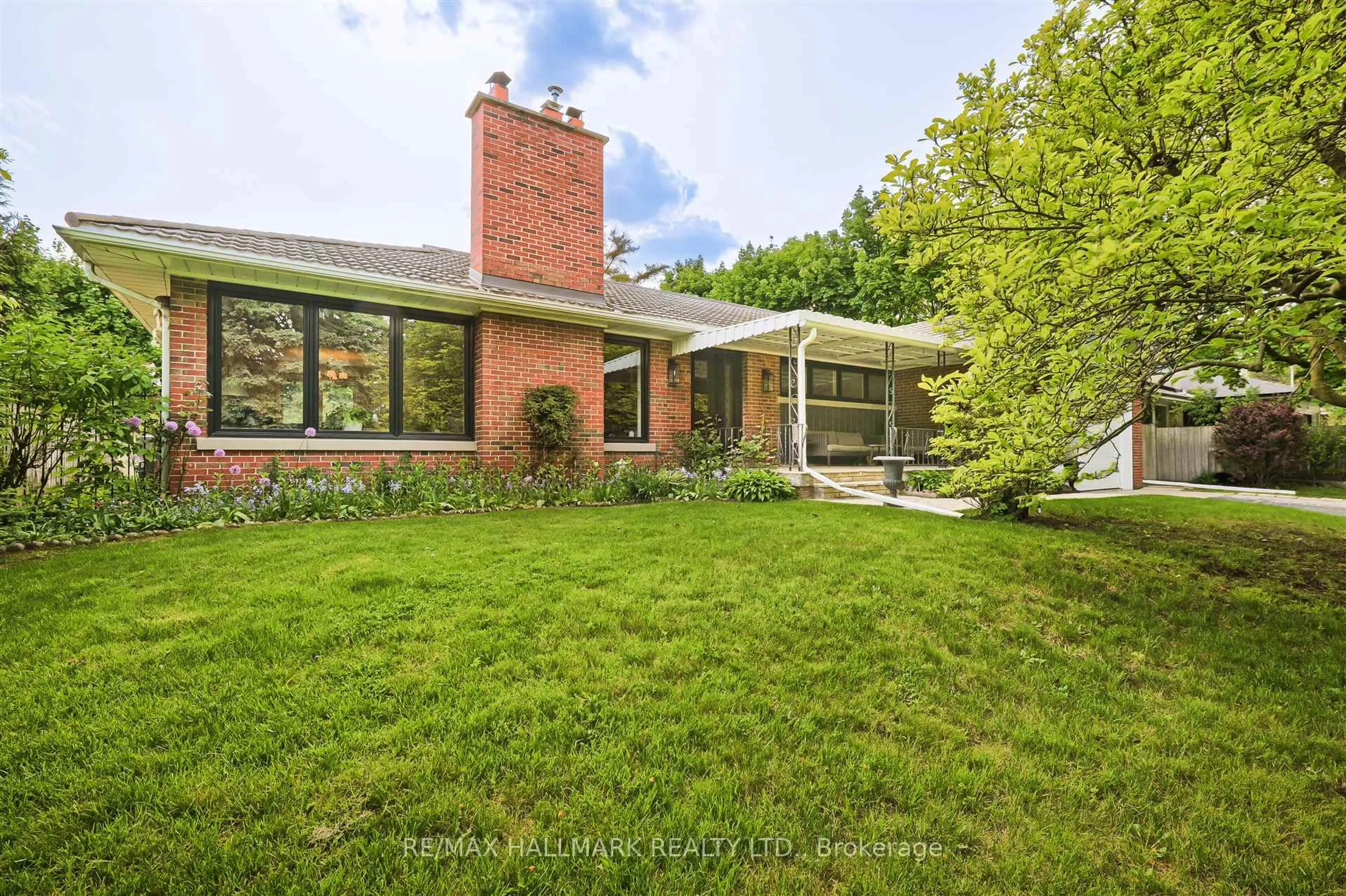 Home with brick exterior material, street for 1616 Islington Ave, Toronto Ontario M9A 3M6